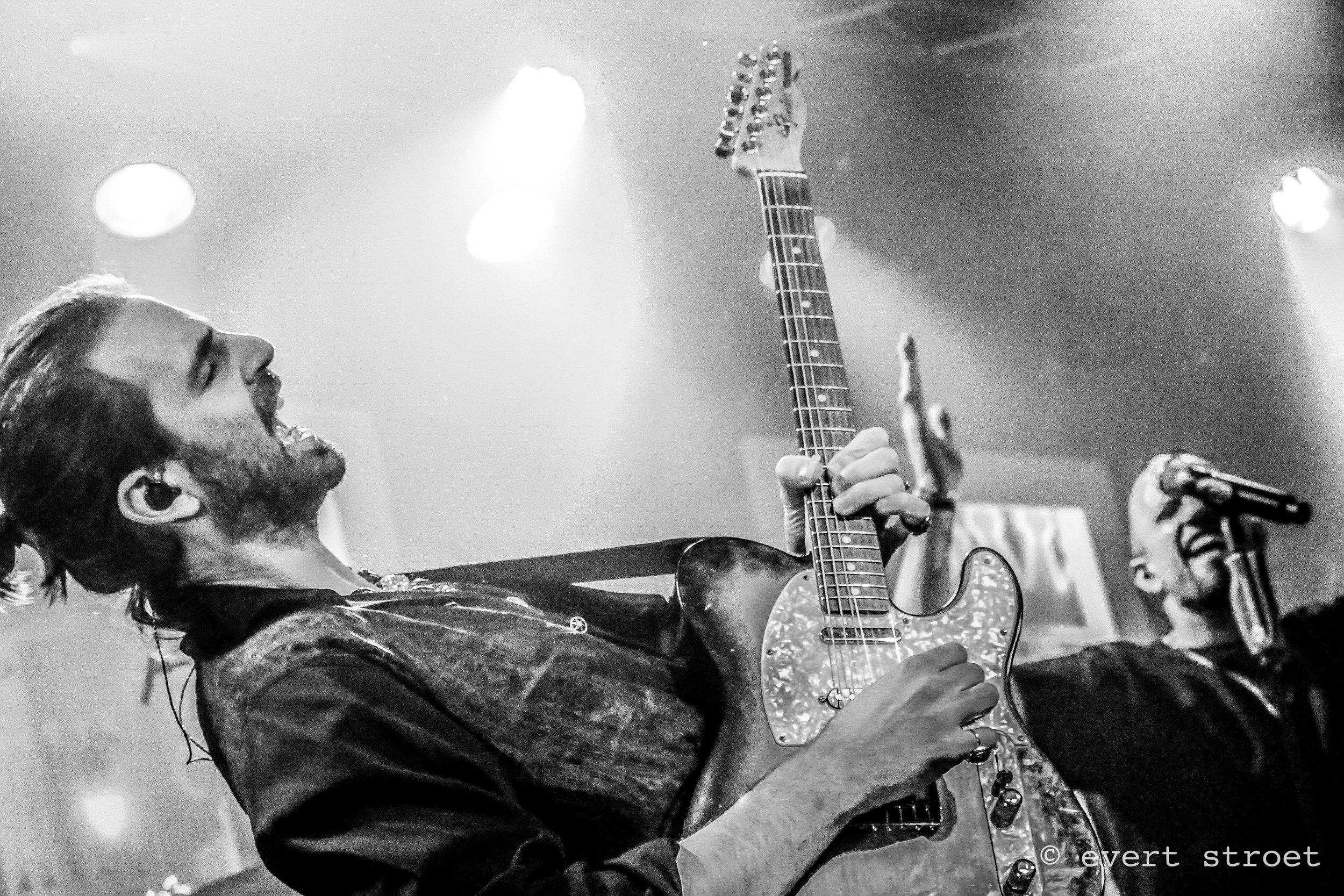 Jessy Hay live on Beautiful Strangers' Club tour