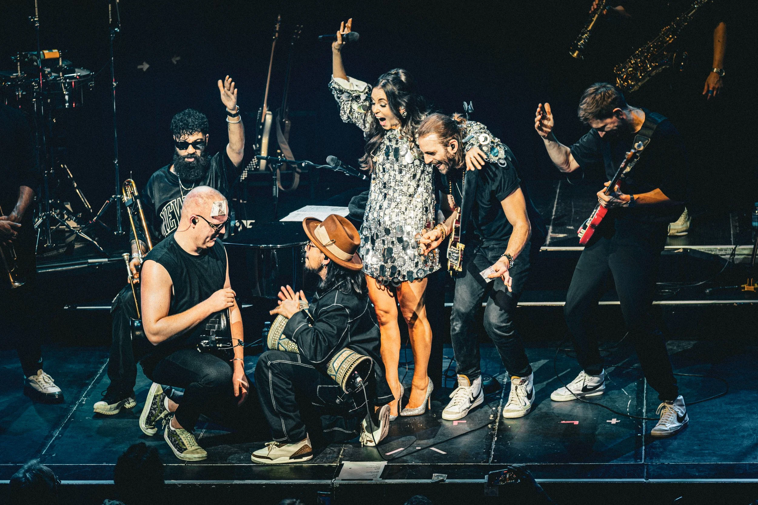 Jessy Hay and the Karsu Family at Paradiso Amsterdam