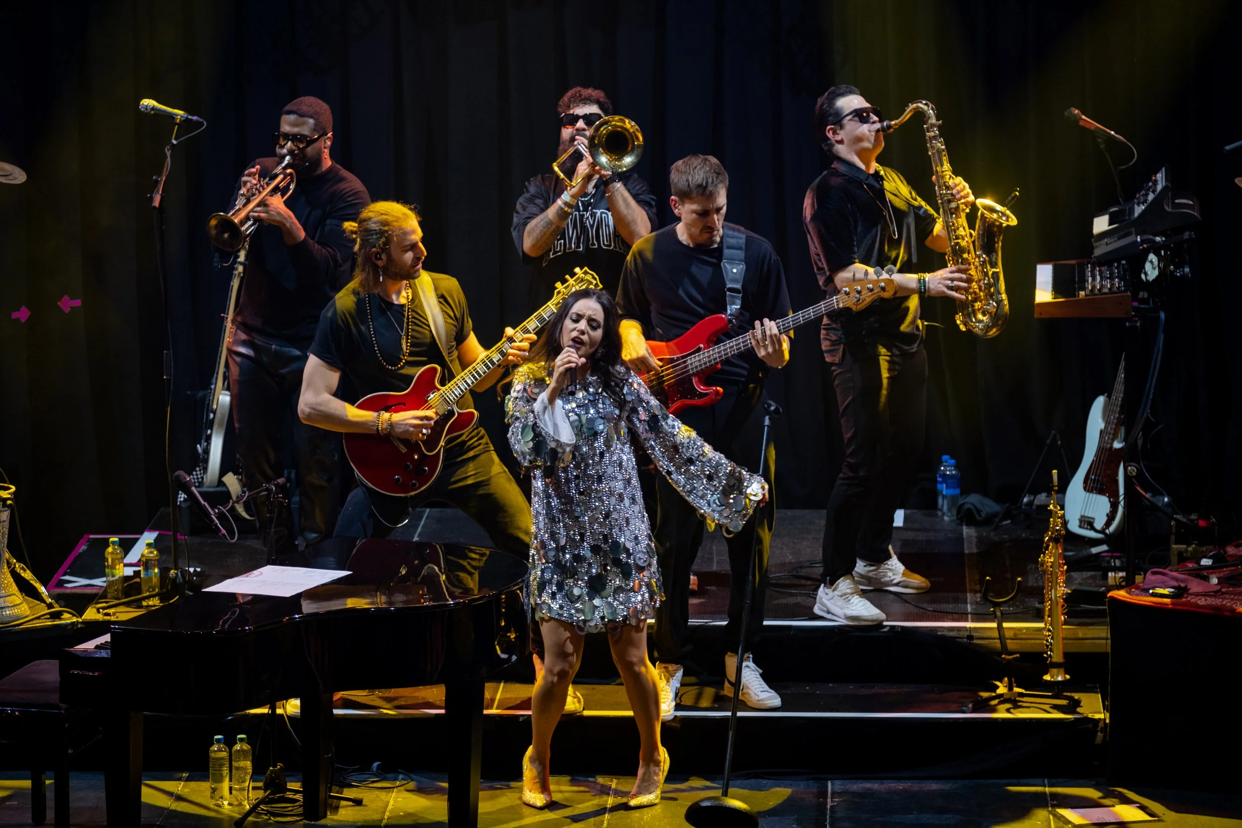 Jessy Hay and the Karsu band on Turky Tour