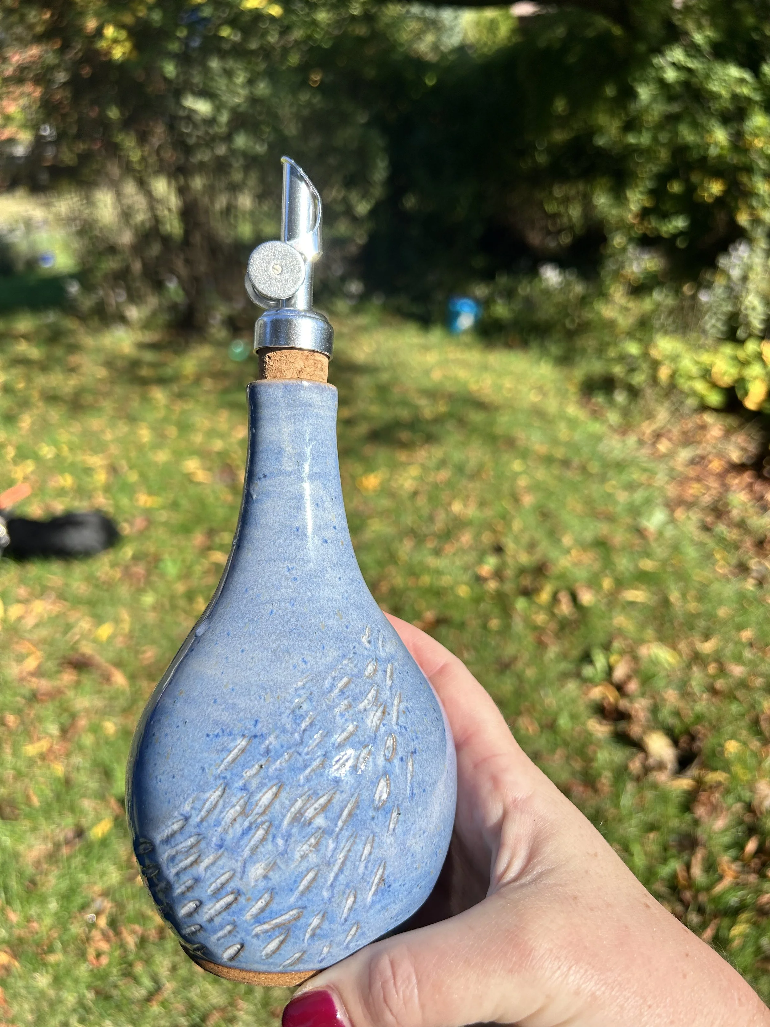 $42 - Pourer