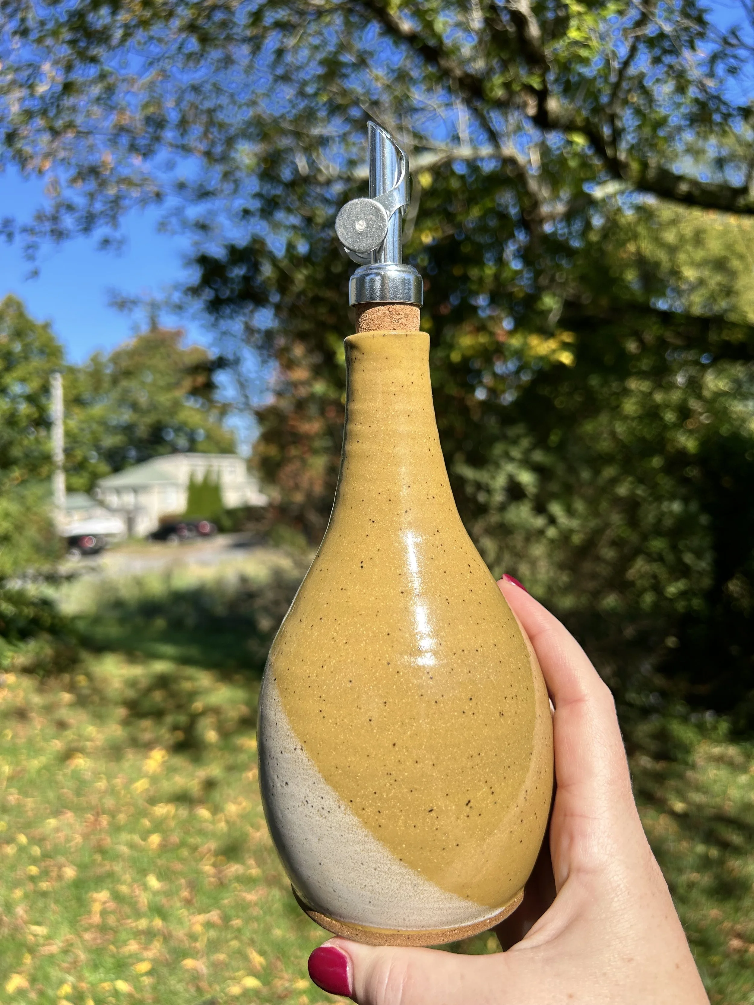 $42 - Pourer