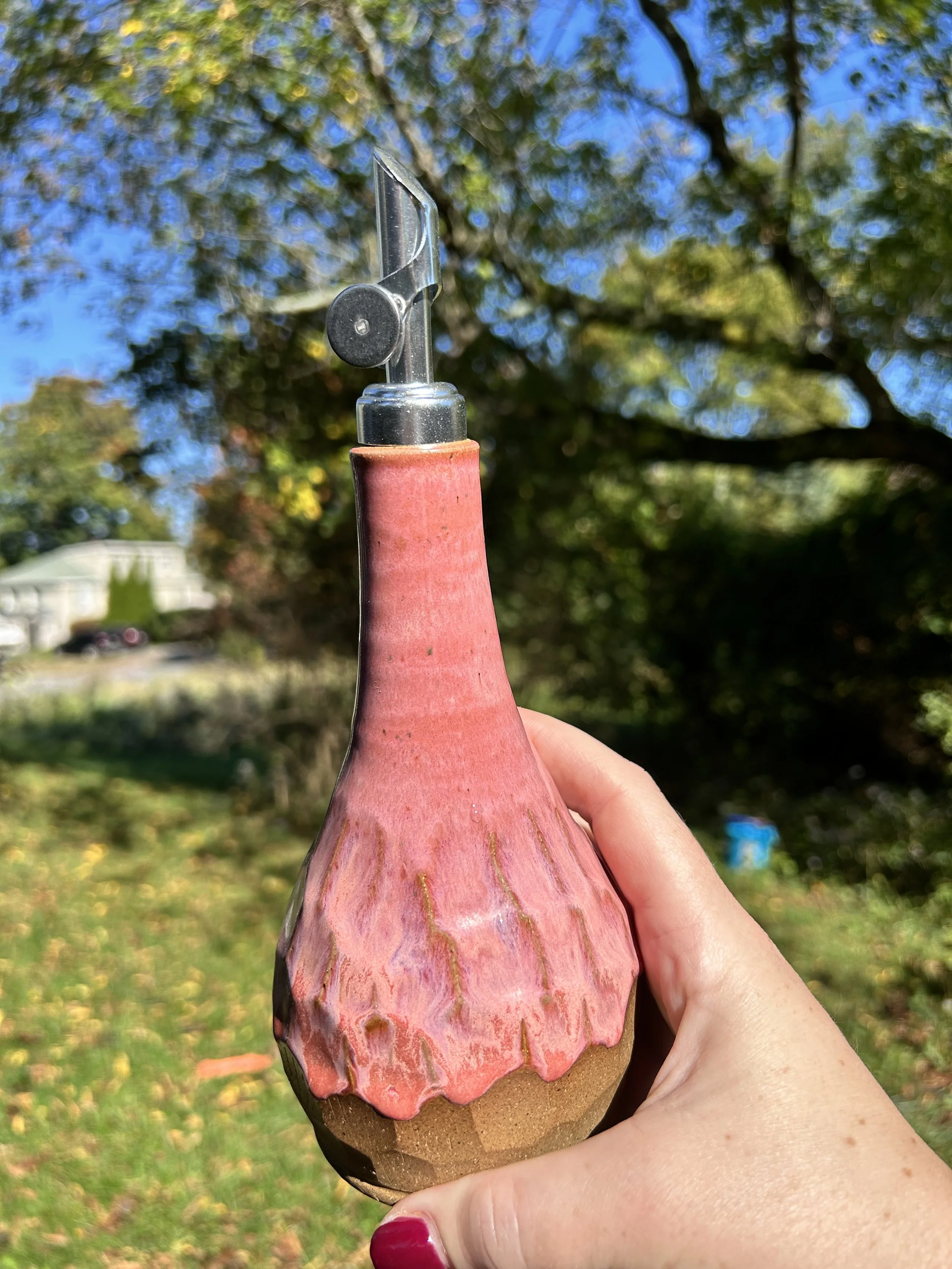 $42 - Pourer