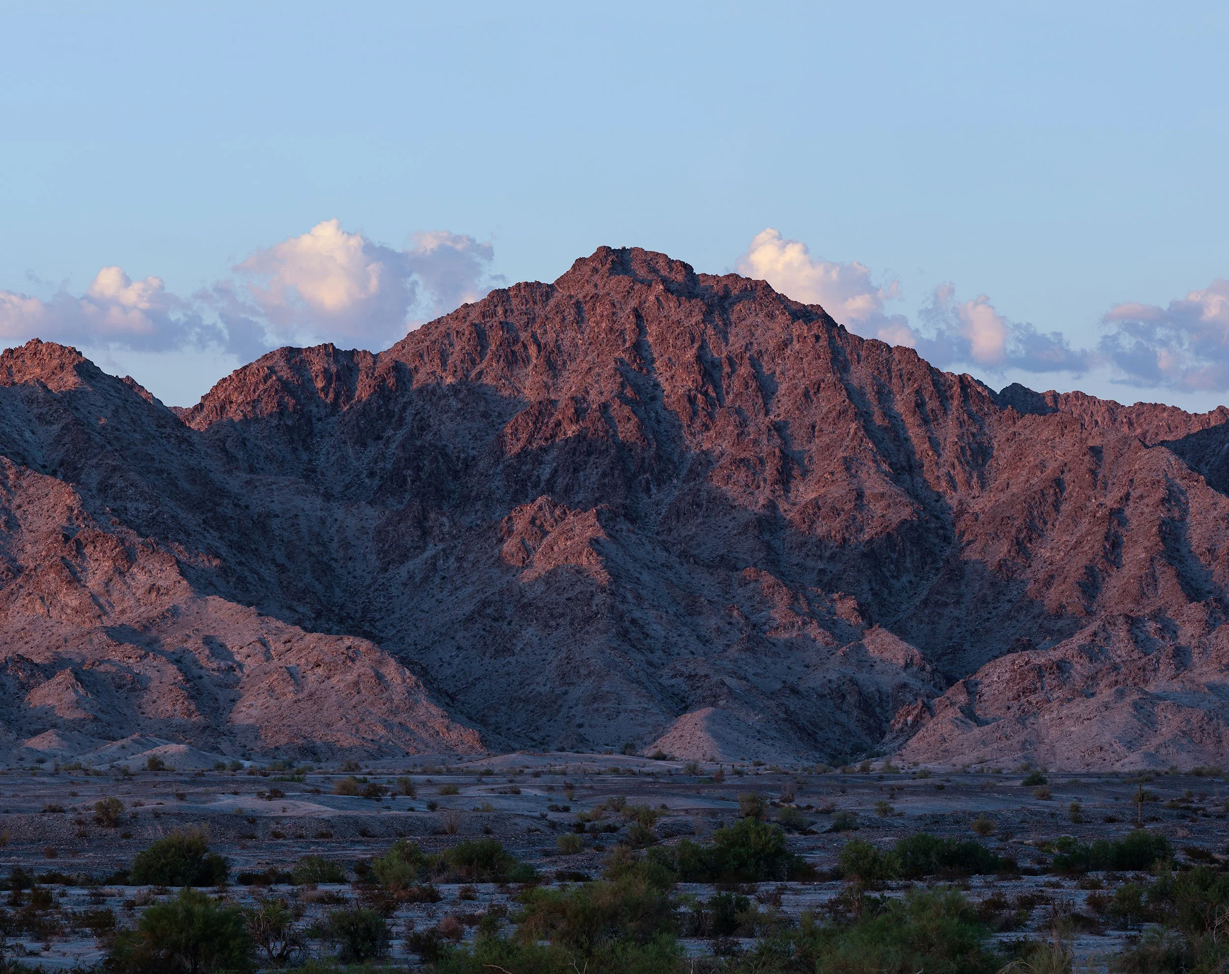 Gila Mtns Foothills Blvd Pano 2 2235-47 Closeup from A2a 2500x1983 101222.jpg