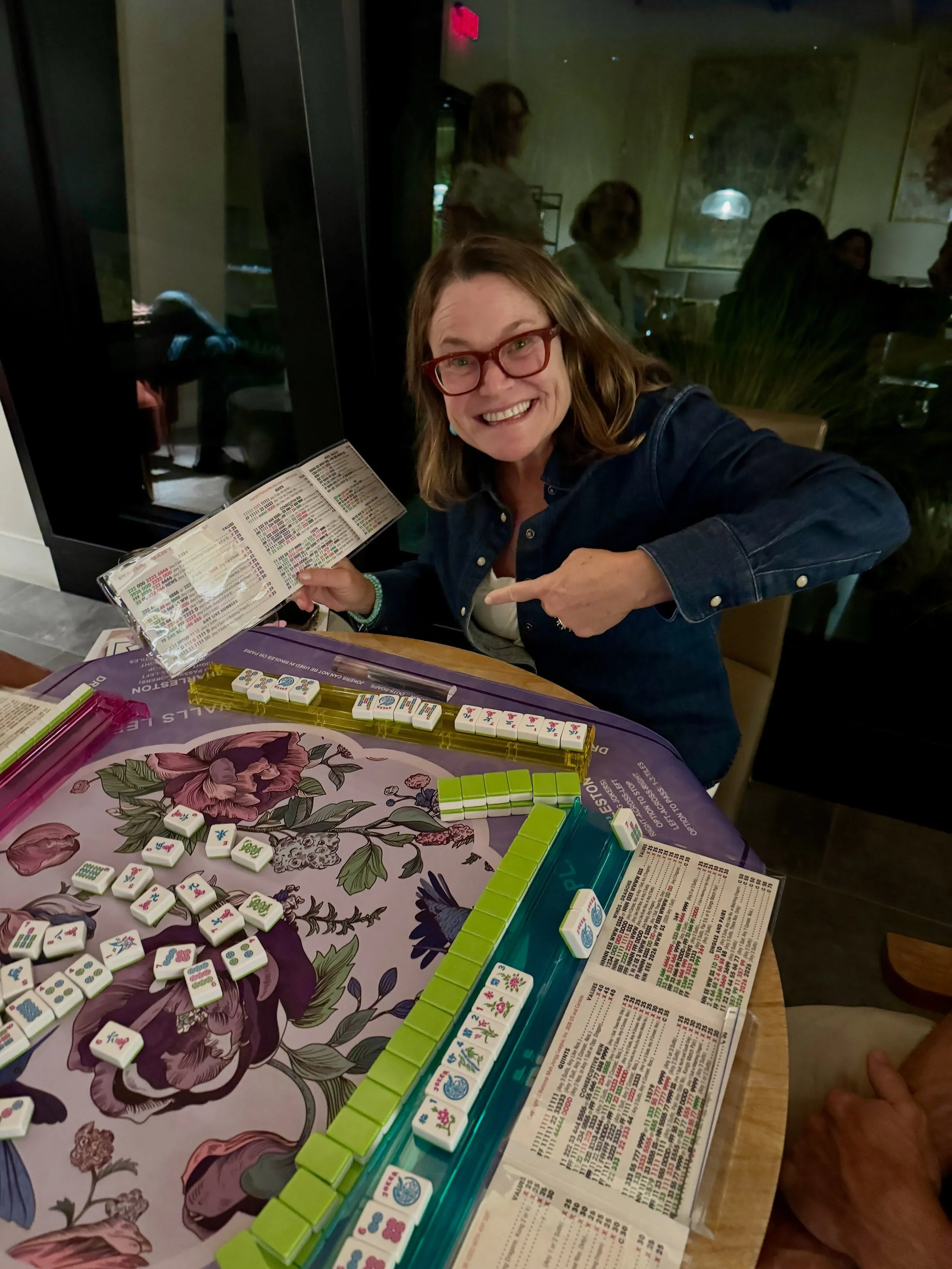 The feeling of your first ever Mahjong!!! 🀄️ What a beautiful evening at Gary Farrell Vineyards!!! 🍇🍷

Send me a message to schedule a lesson or check the events tab of my website (link in bio) for upcoming events! #mahjong 🀄️❤️