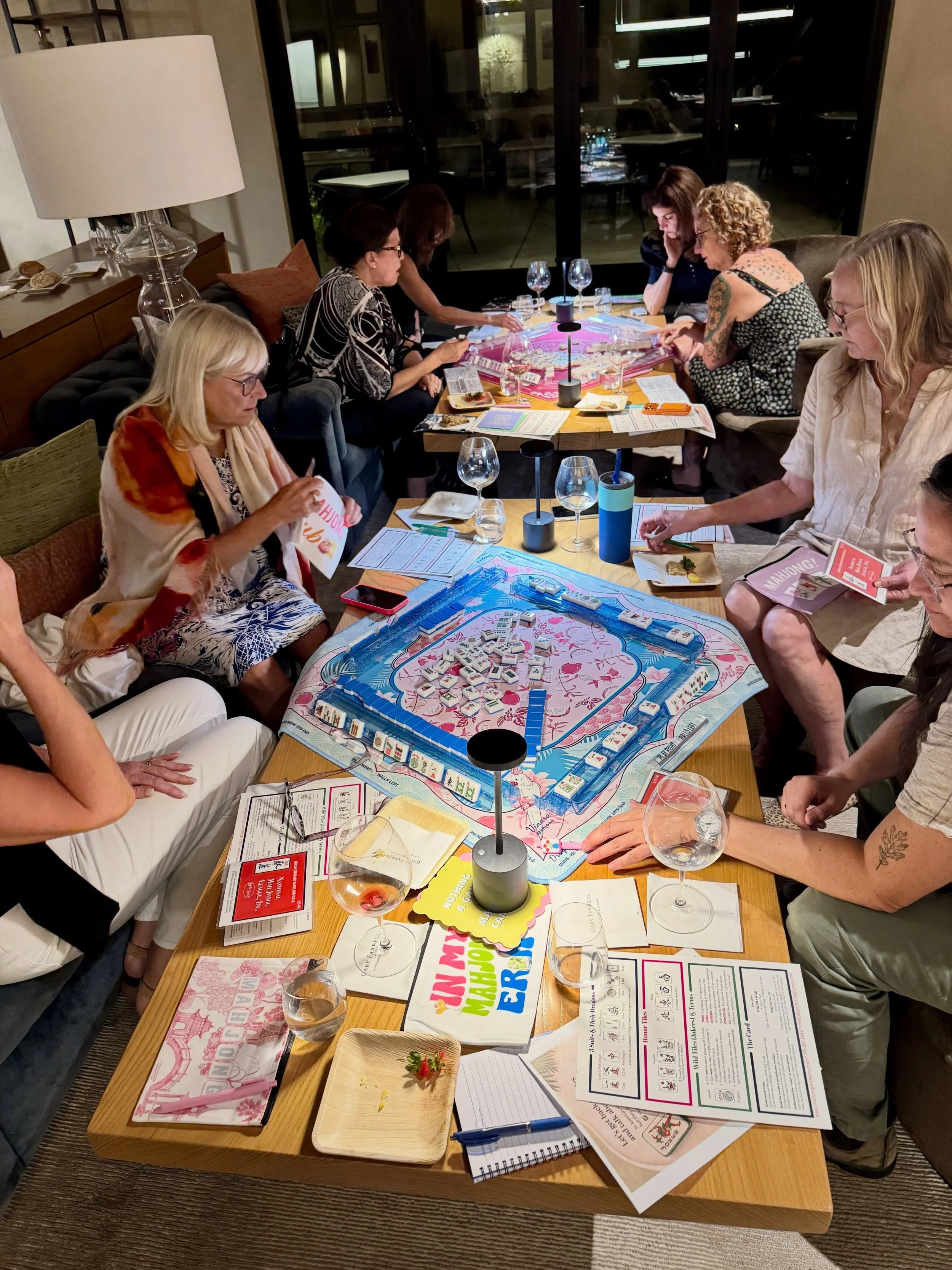Mahjong is so much fun with friends and for making new friends! Send me a message to schedule a lesson or check the events tab of my website (link in bio) for upcoming events! #mahjong 🀄️❤️
