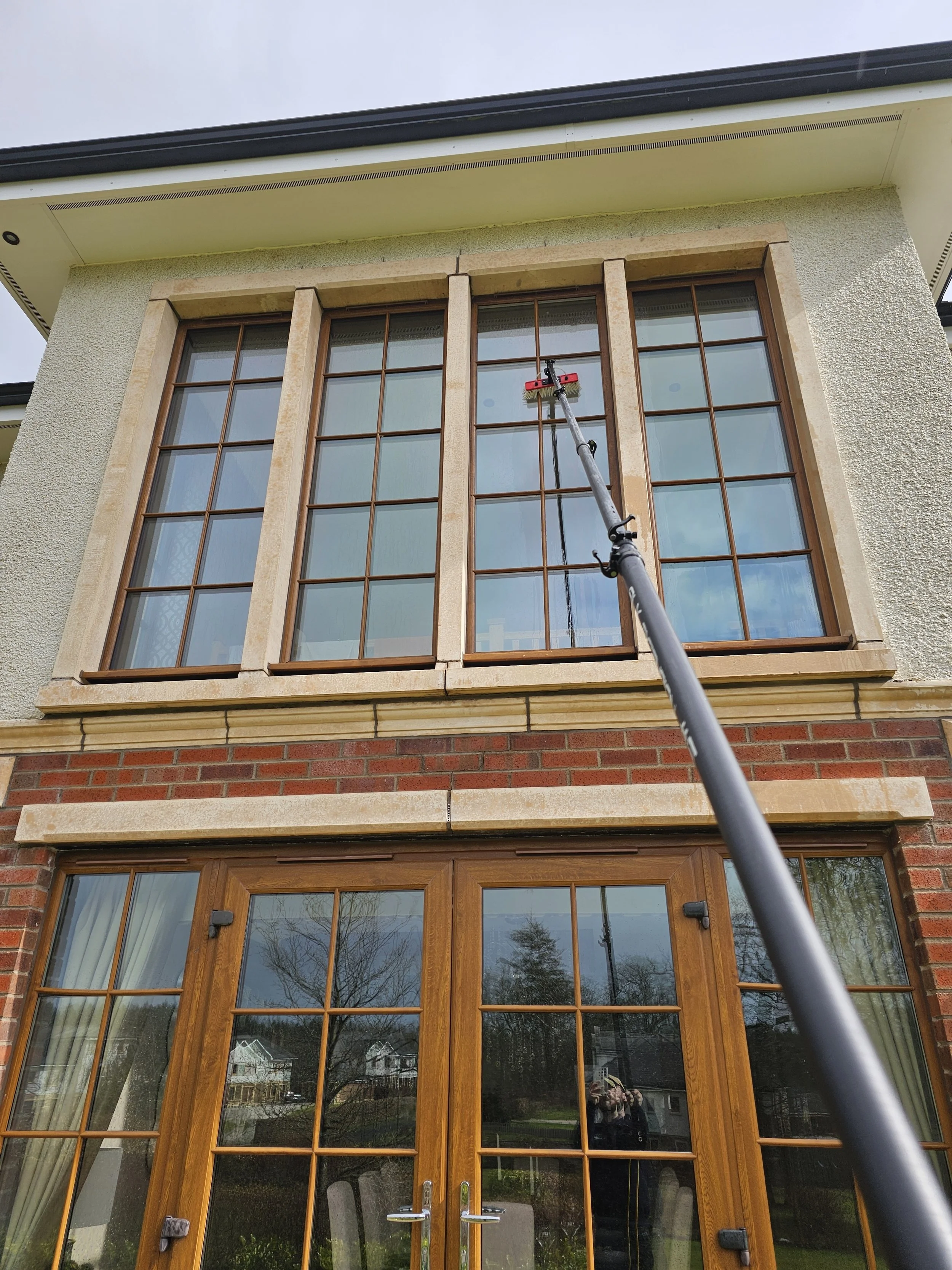 Professional Purified Water Window Cleaning
