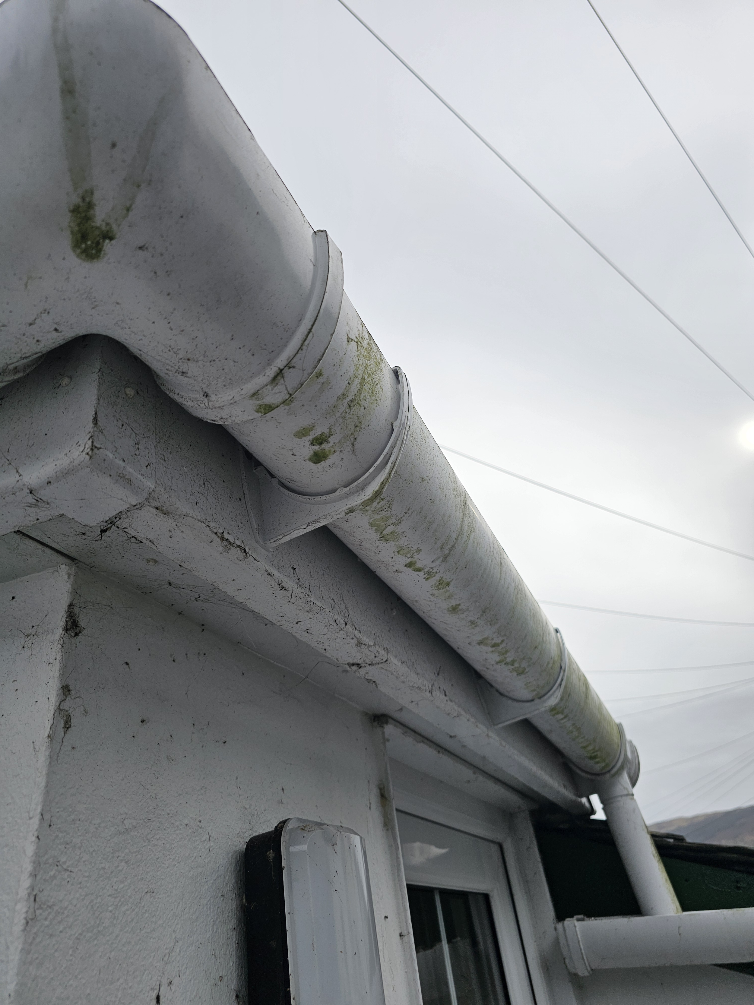 Dirty gutter and fascia in ayrshire 