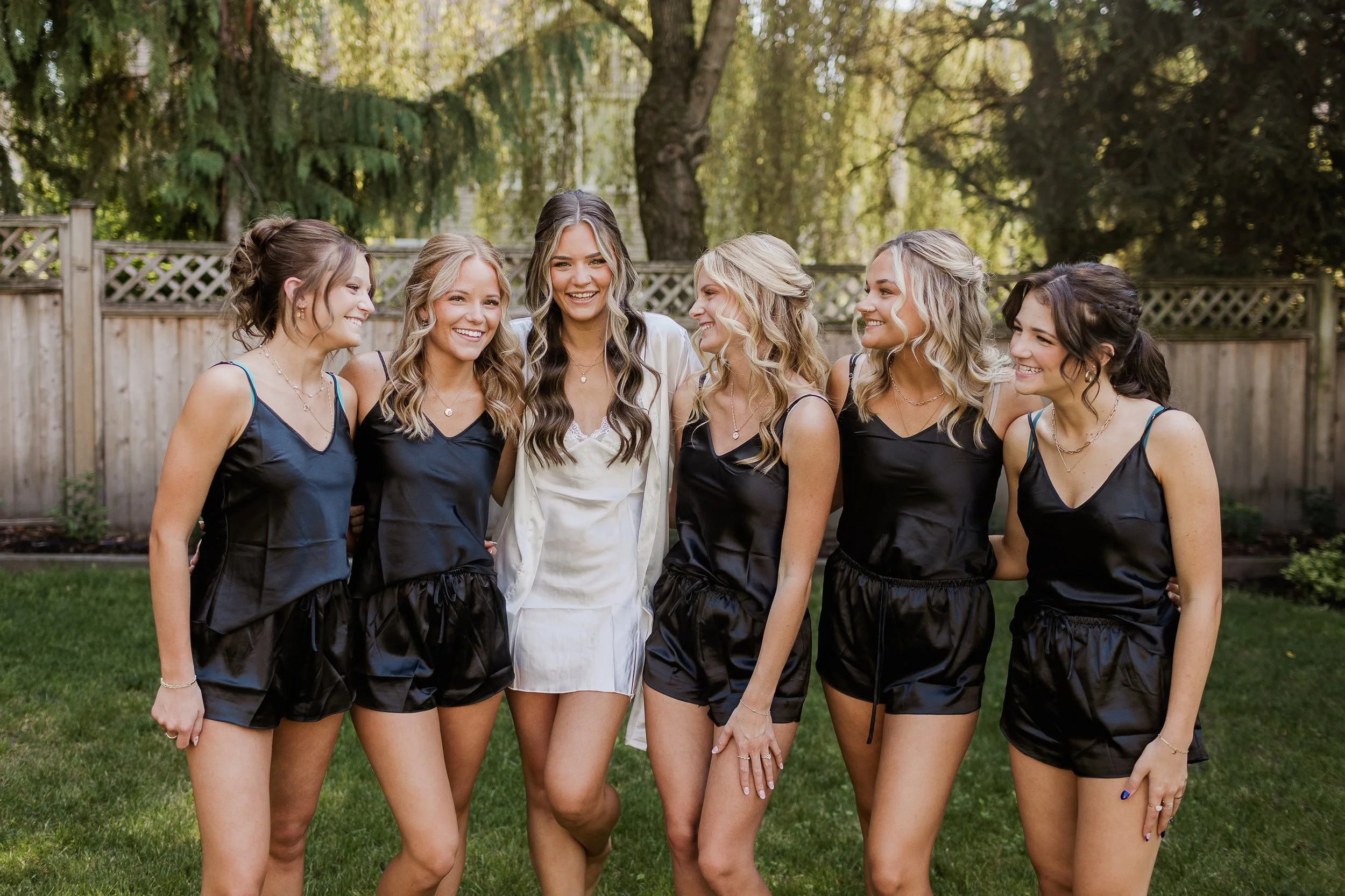 GirlsGettingReady-41.jpg