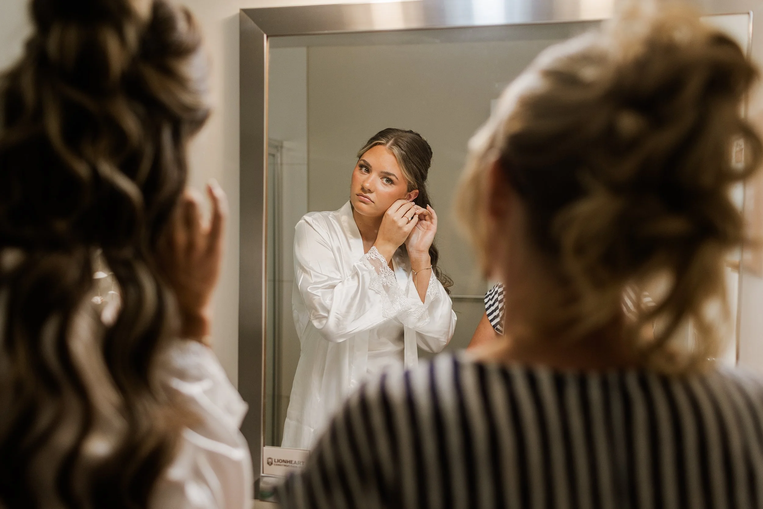 GirlsGettingReady-25.jpg