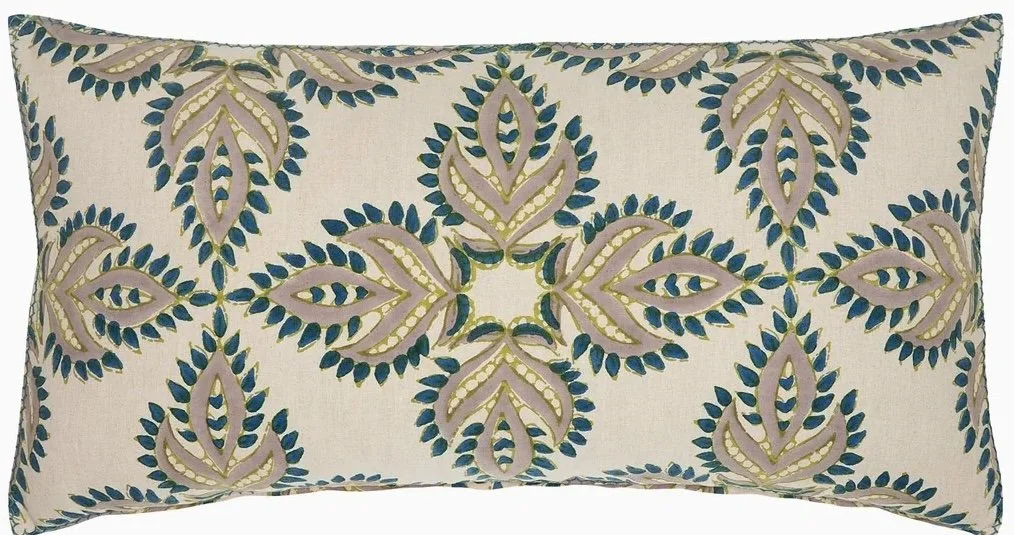 FINAL.DES LINEN RESOURCE.Bed 3 Peacock Bolster copy.jpeg