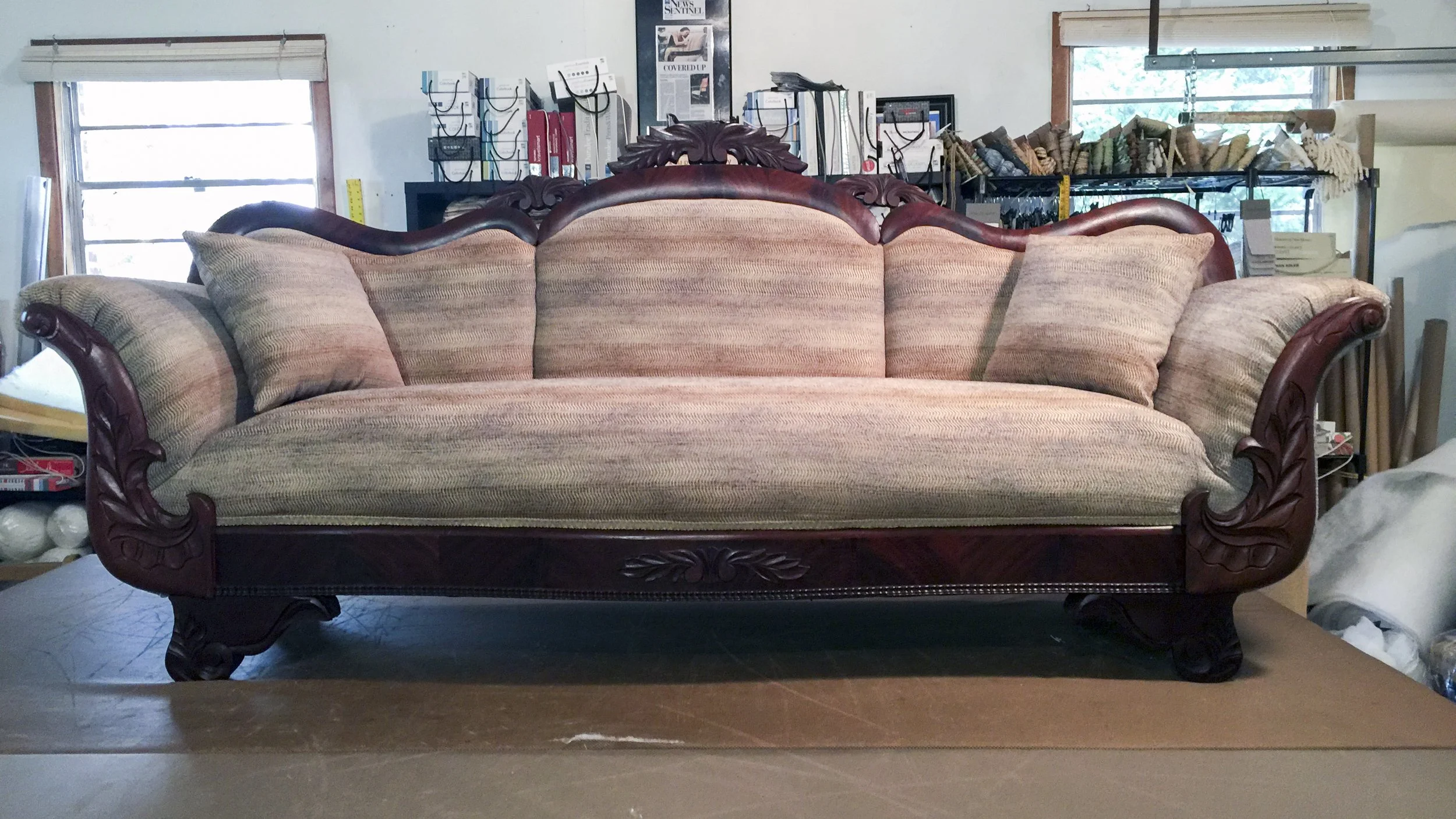 lay_sofa.jpg