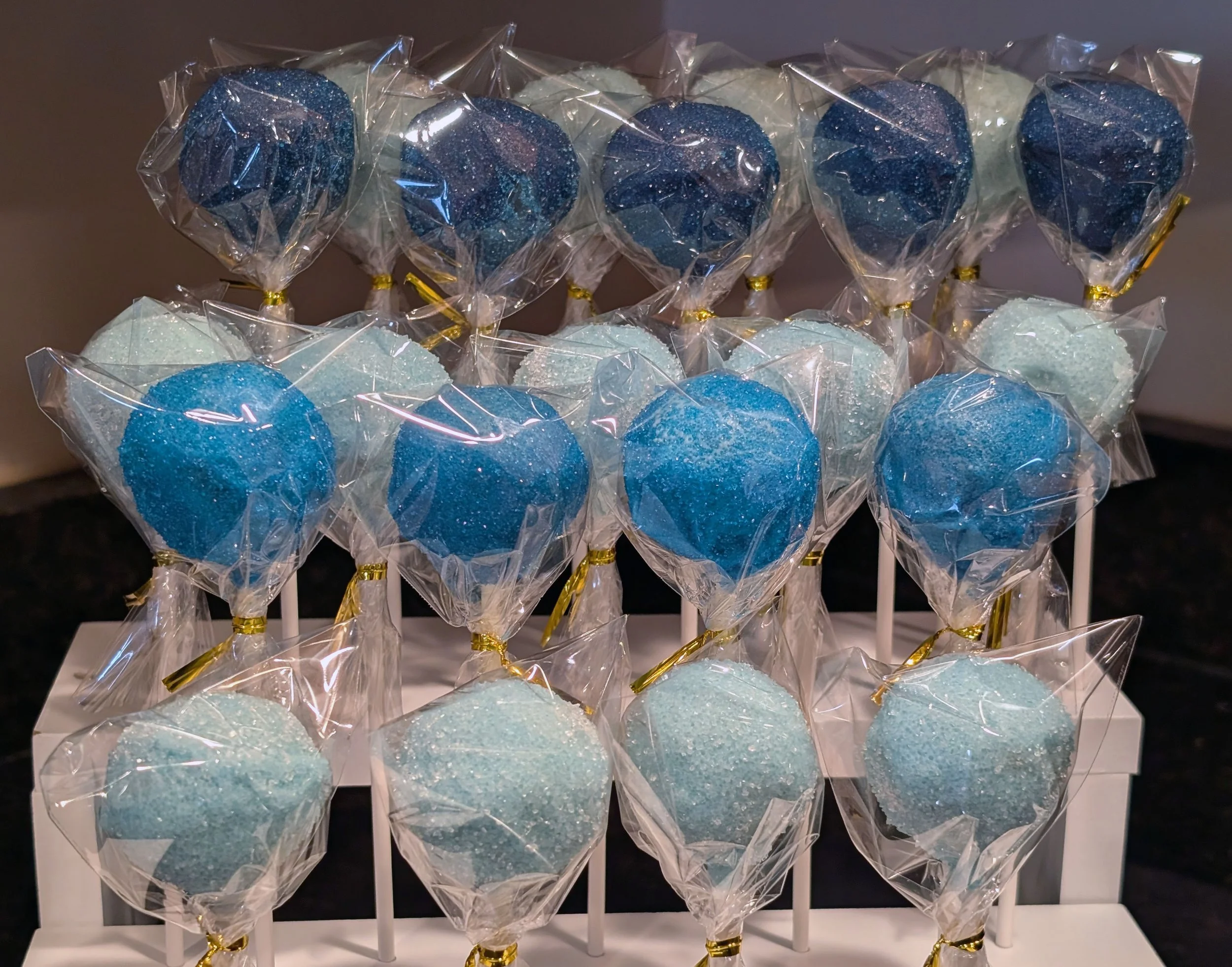 Vanilla Cakepops (Assorted Blue Spheres)
