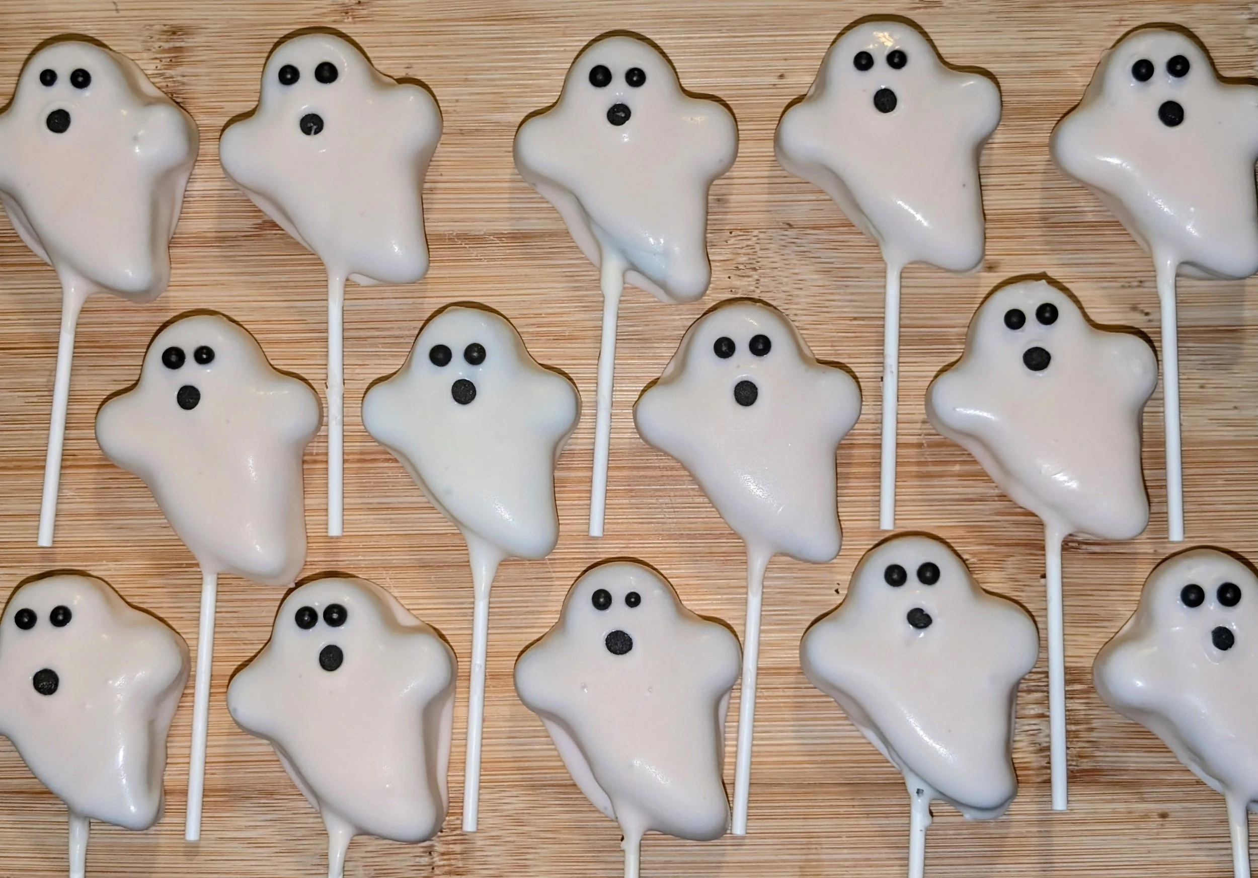 Vanilla Cakepops (Ghost Design)