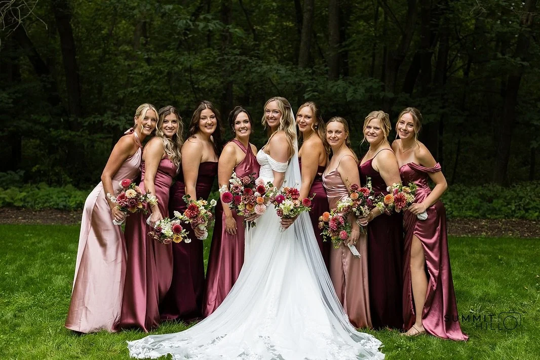 With the changing seasons, I&rsquo;ve had a wave of 2026 brides reach out this week - here&rsquo;s a quick peek at the floral booking process (it&rsquo;s sweet and simple)
🌼Fill out the inquiry form (2 minutes)
🌼Chat through your vision
🌼Receive a