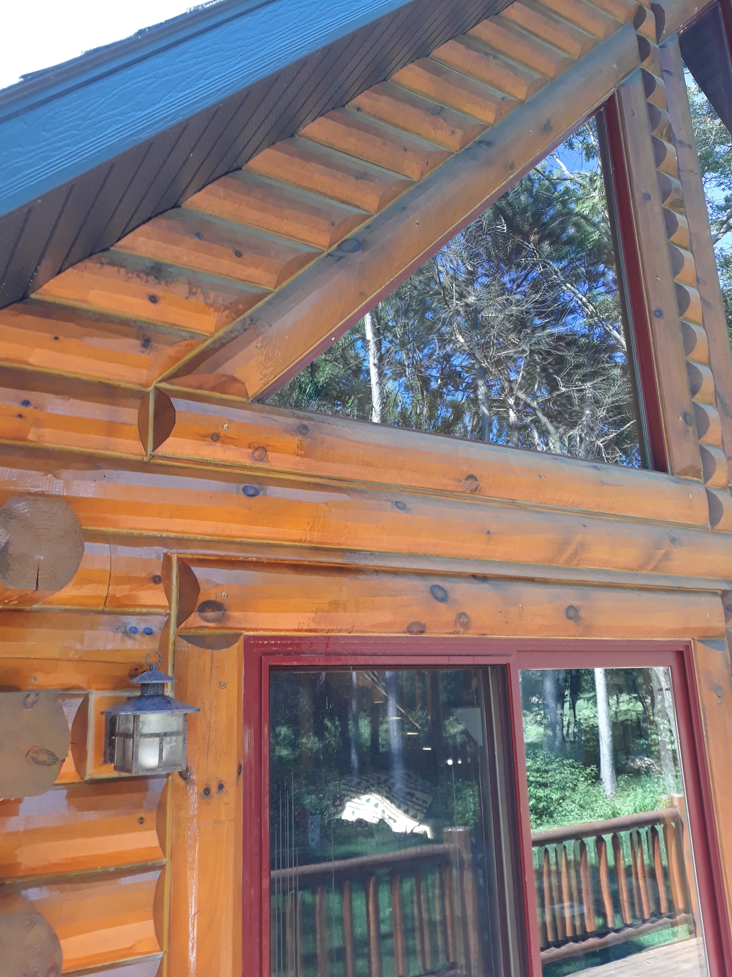 Log Home Staining