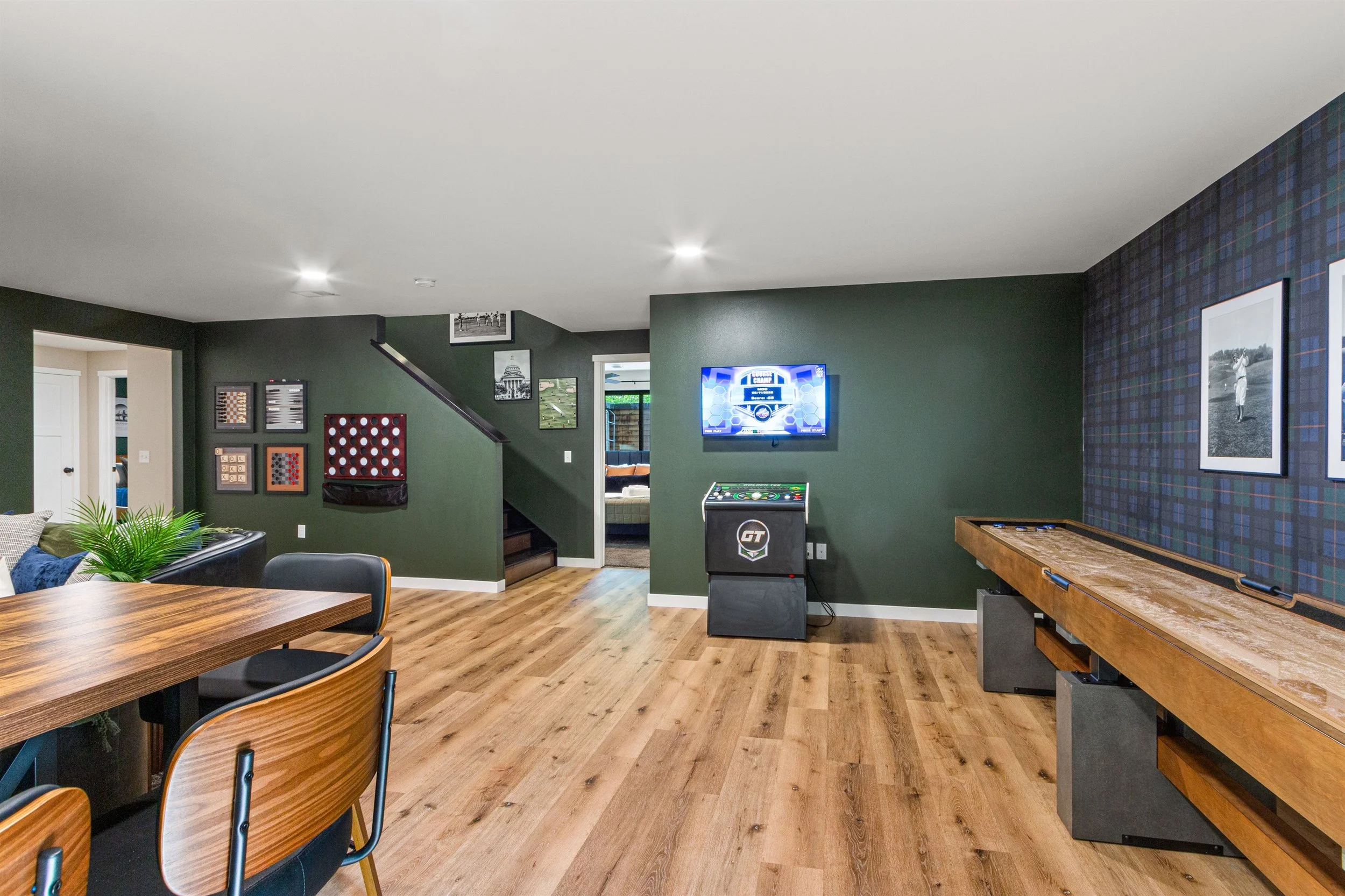 Interior Painting and Wallpaper