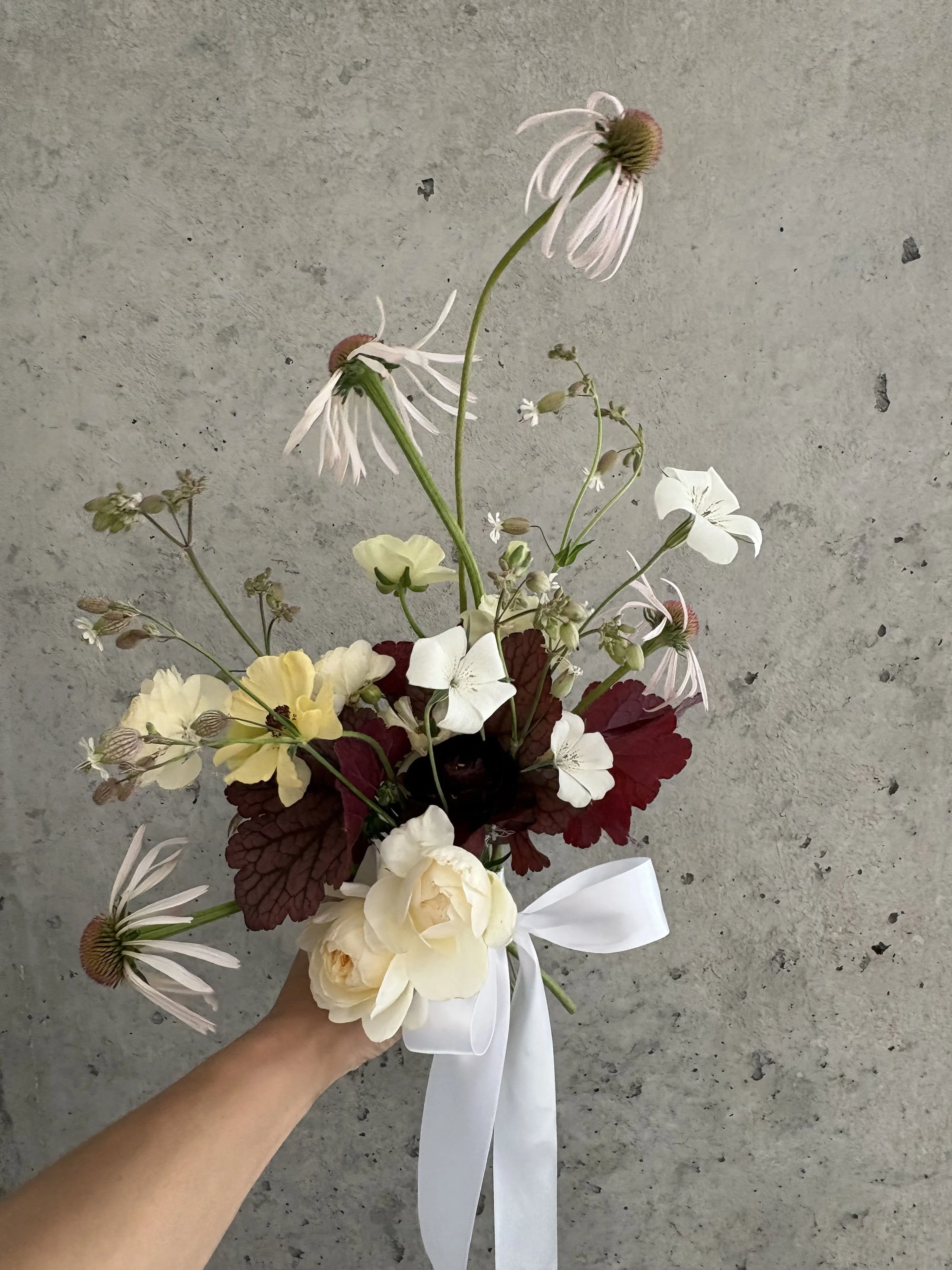 simple bridal bouquetpeach_house_farm.jpg