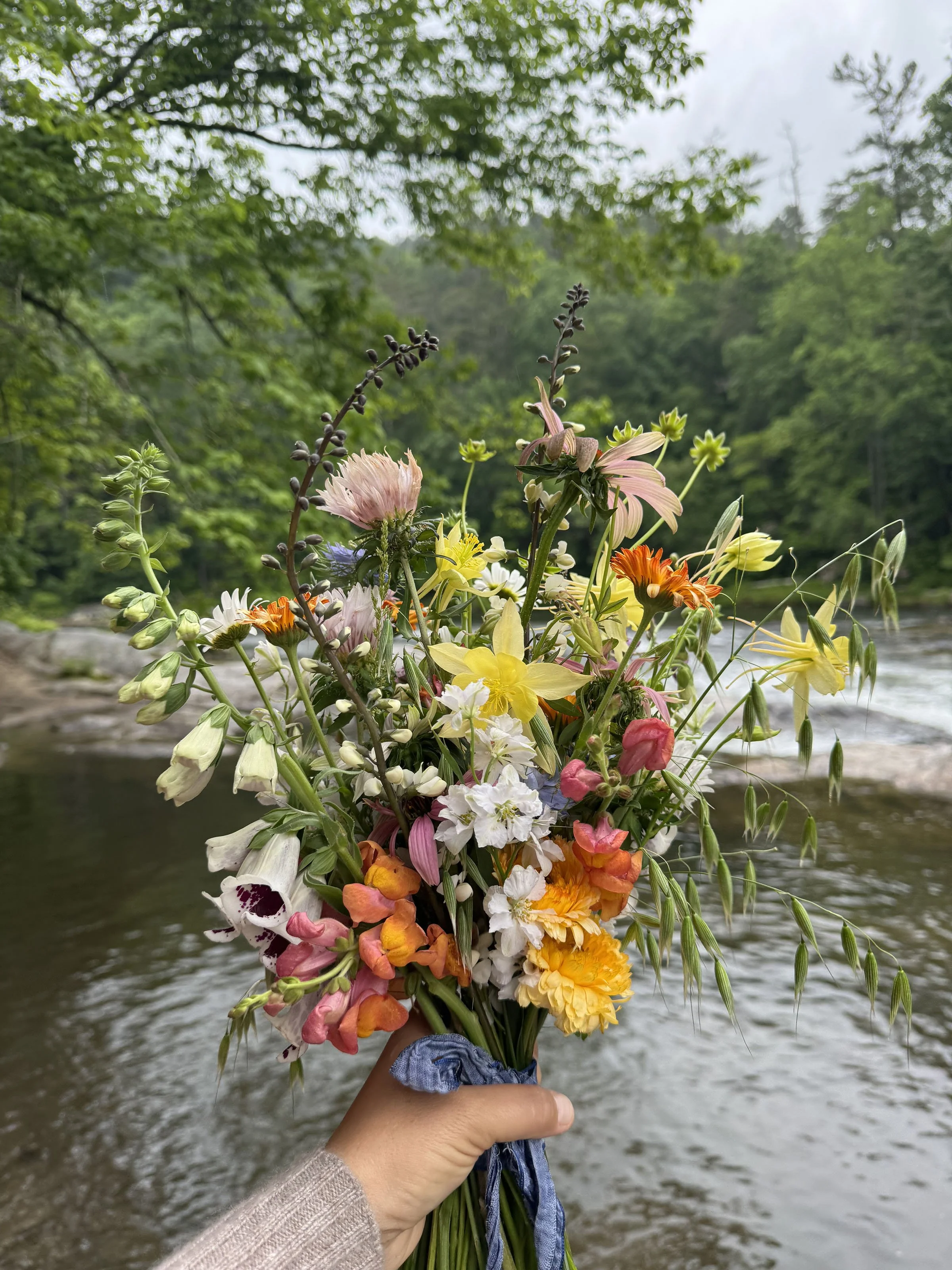 peach_house_farm_Bridalbouquet5.18.24.jpg