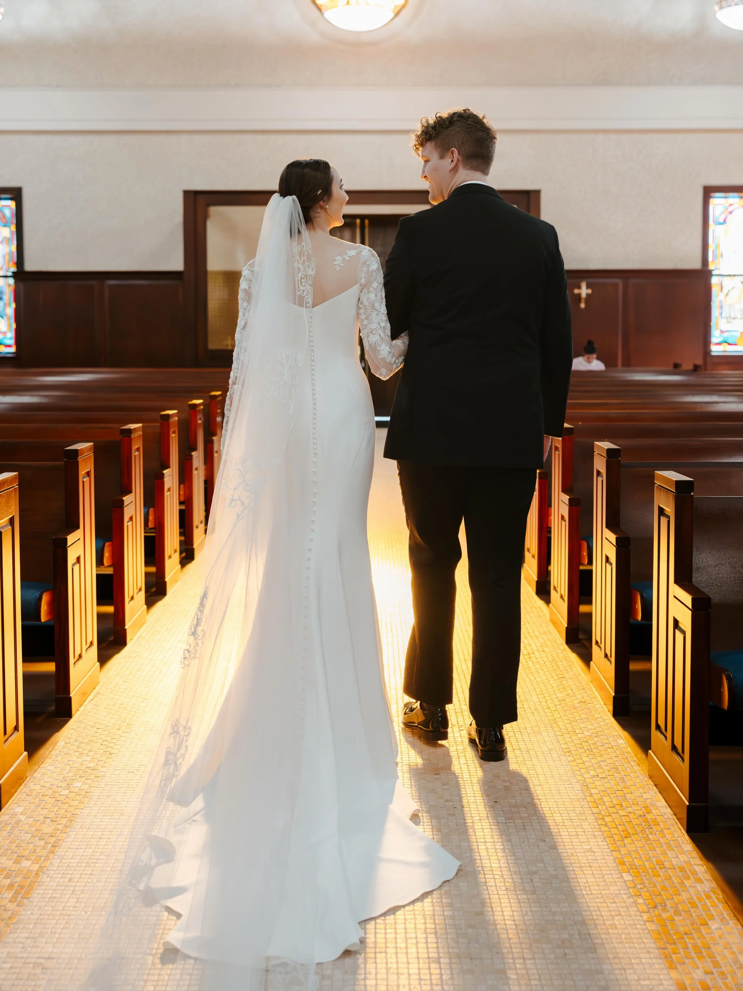 Teamwork makes the dream work! ✨ We handle the timeline and logistics while @thedelaccollective captures the magic and every emotion in between.

Love working wedding days with Josie and Jack&mdash;let&rsquo;s do this more often! 🤍

#thecatholicbrid