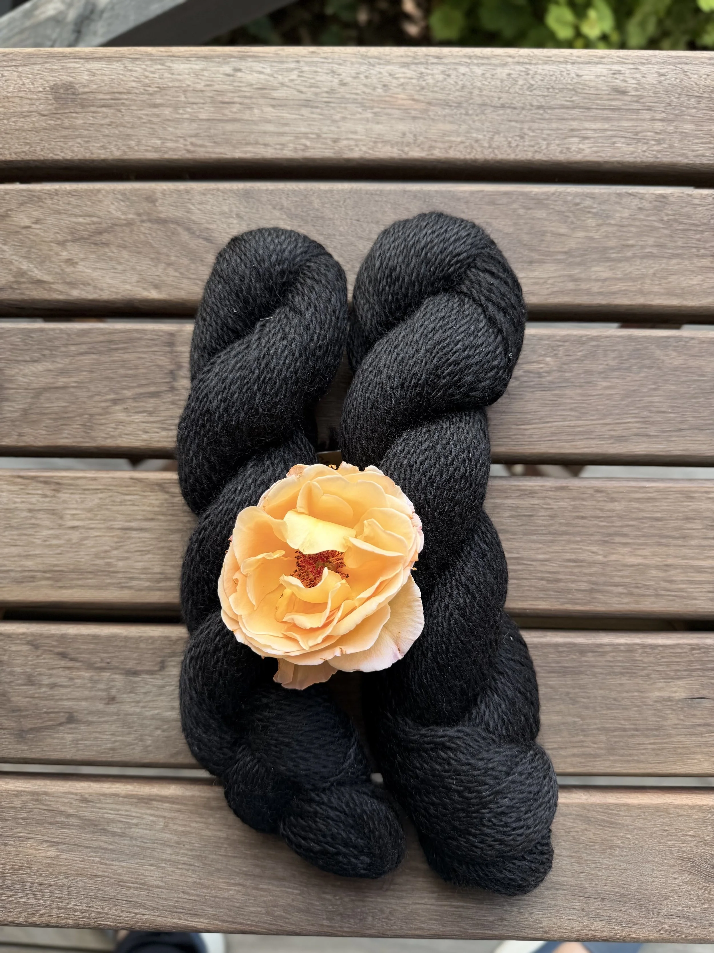 Gordon alpaca yarn 4-5ply