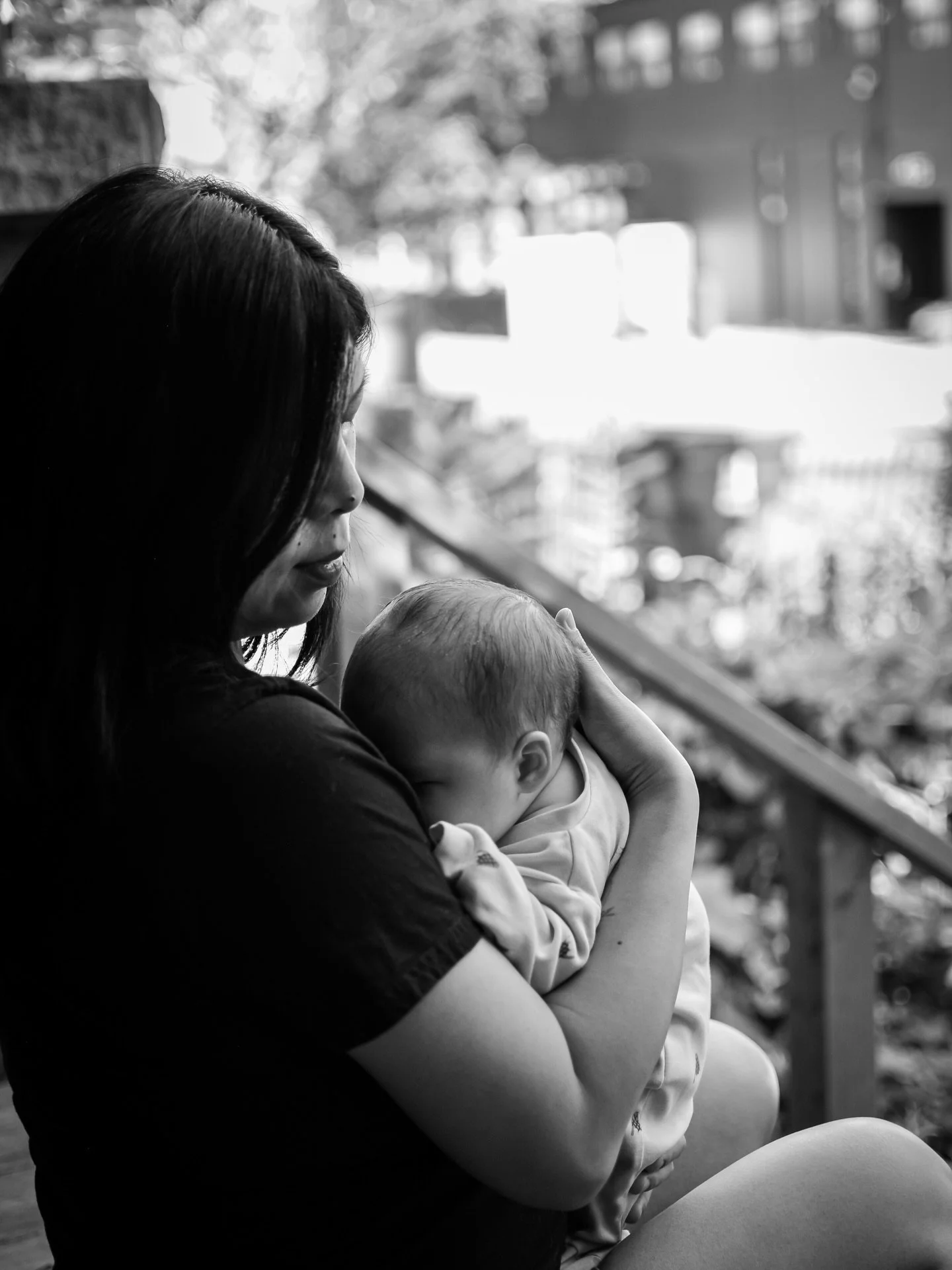 A quiet mother daughter moment
&mdash;

#newborn #torontophotographer #portraitphotography #motherhood