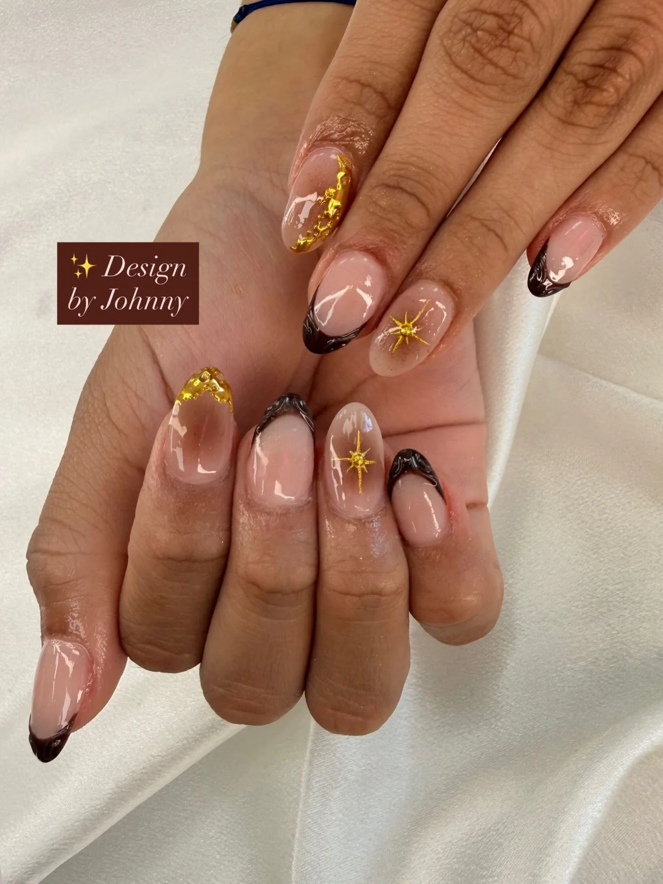 ✨🤎✨🤎✨

Full/Detailed Design by Johnny

#lovelynails #booknow #naildesign #chromenails #nailart