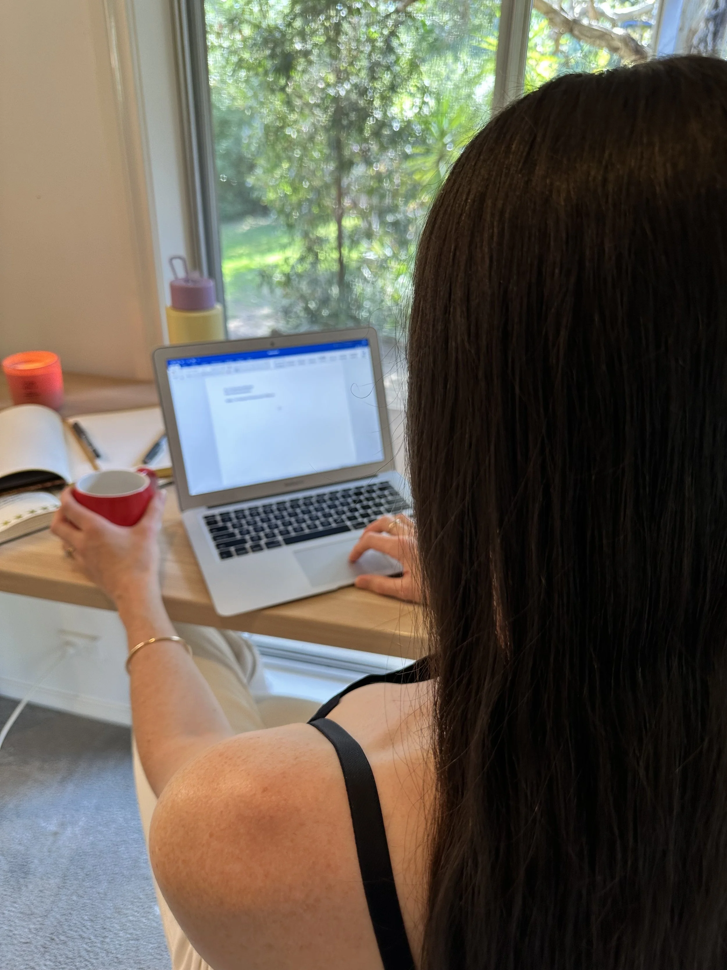 Custom Writing Services by Melbourne copywriter and content writer Rachael Whitsed.