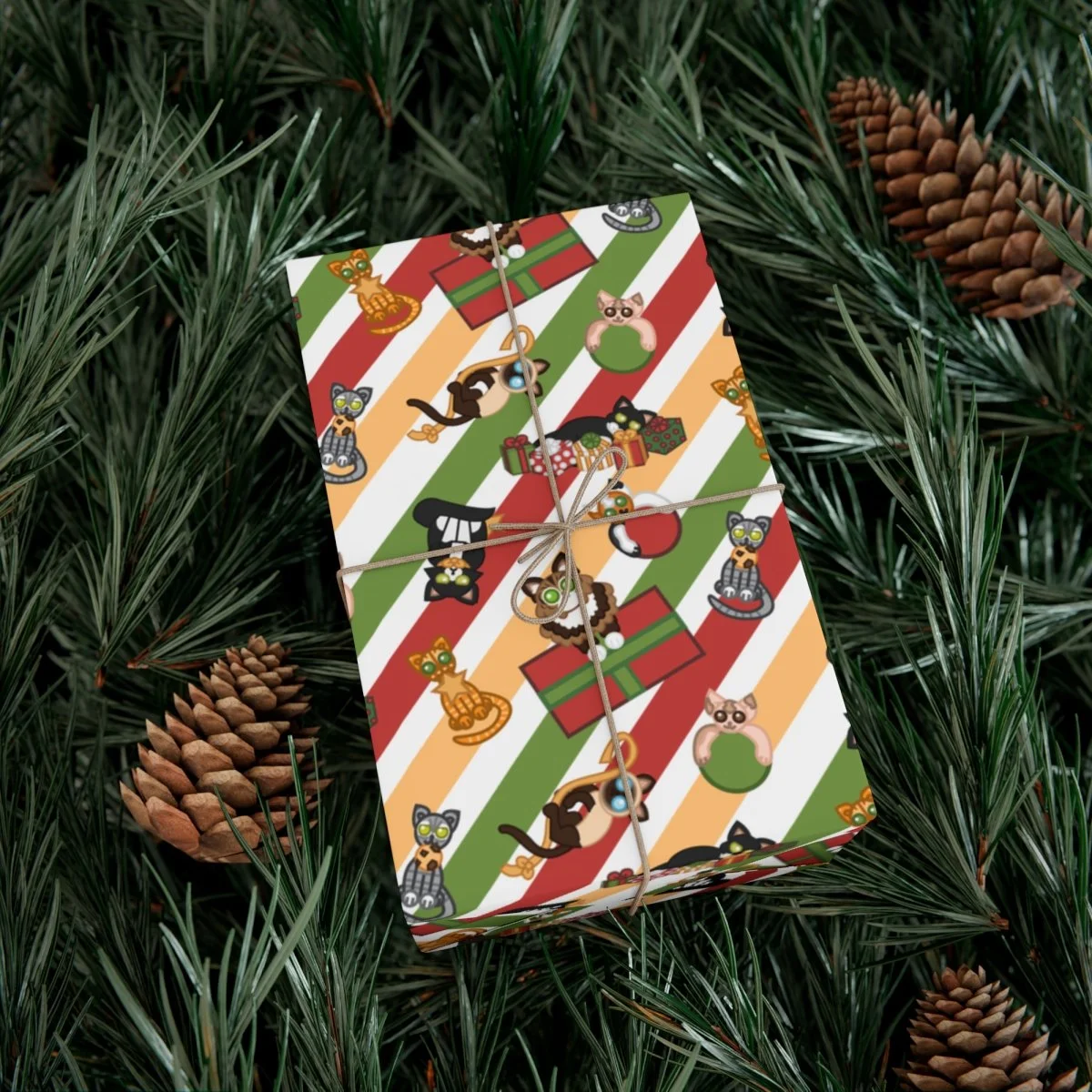 christmas-kitties-wrapping-paper-for-gifts-silly-xmas-cats.jpg