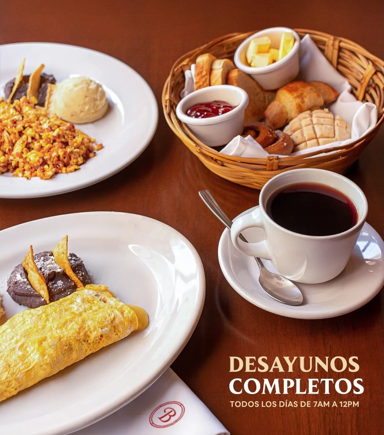 A todos nos gusta dejarnos consentir ⛅️ Todos los d&iacute;as desde las 7am, pide un desayuno completo y no te preocupes por nada. 

📍60 x 57, Centro Hist&oacute;rico de M&eacute;rida. 
#breakfast #m&eacute;rida