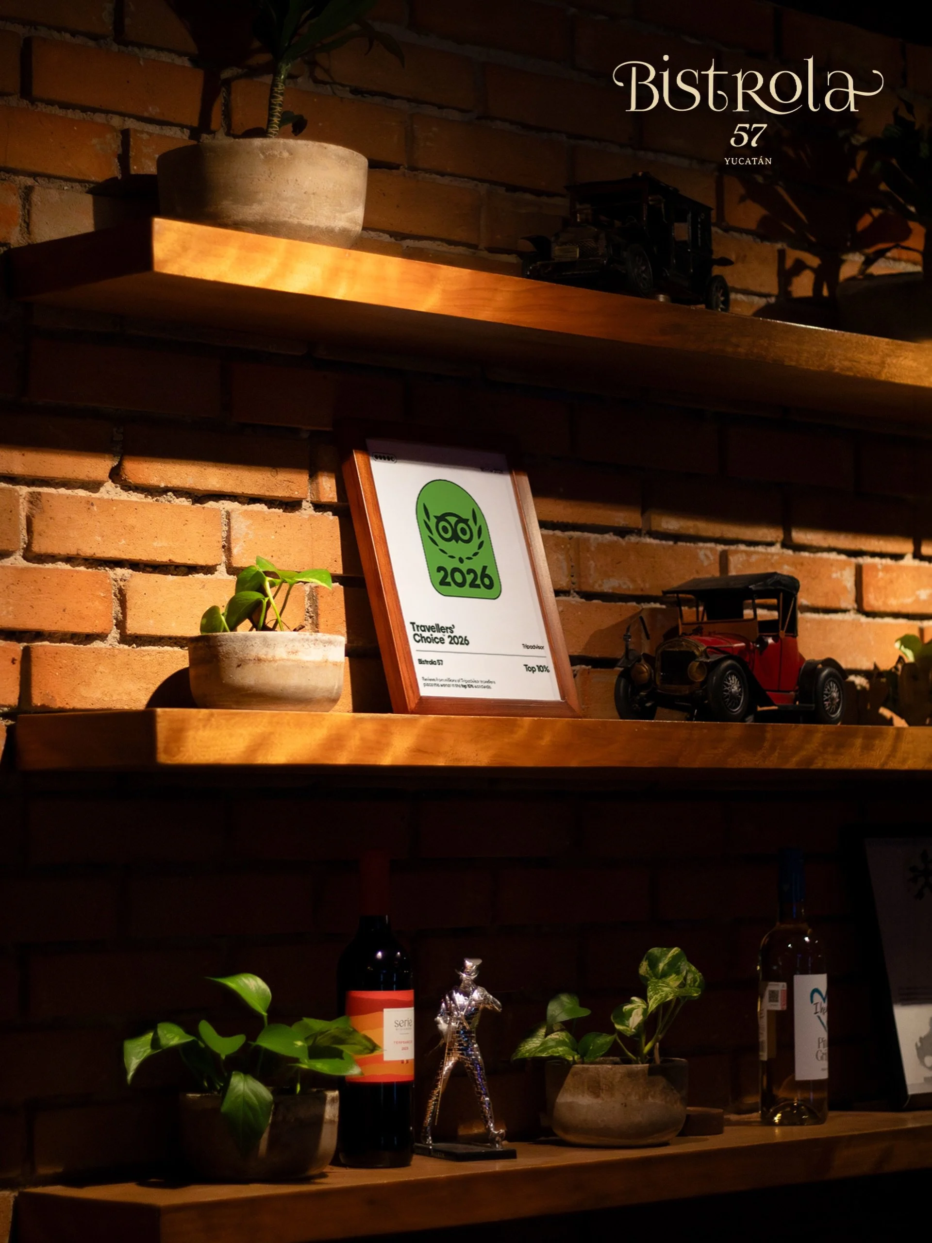 Por tercer a&ntilde;o consecutivo los viajeros nos han calificado como uno de sus lugares favoritos en M&eacute;rida.

Estamos muy felices de anunciar que nos reconocieron con el Travellers&rsquo; Choice 2026 de @tripadvisor. Bistrola 57 est&aacute; 