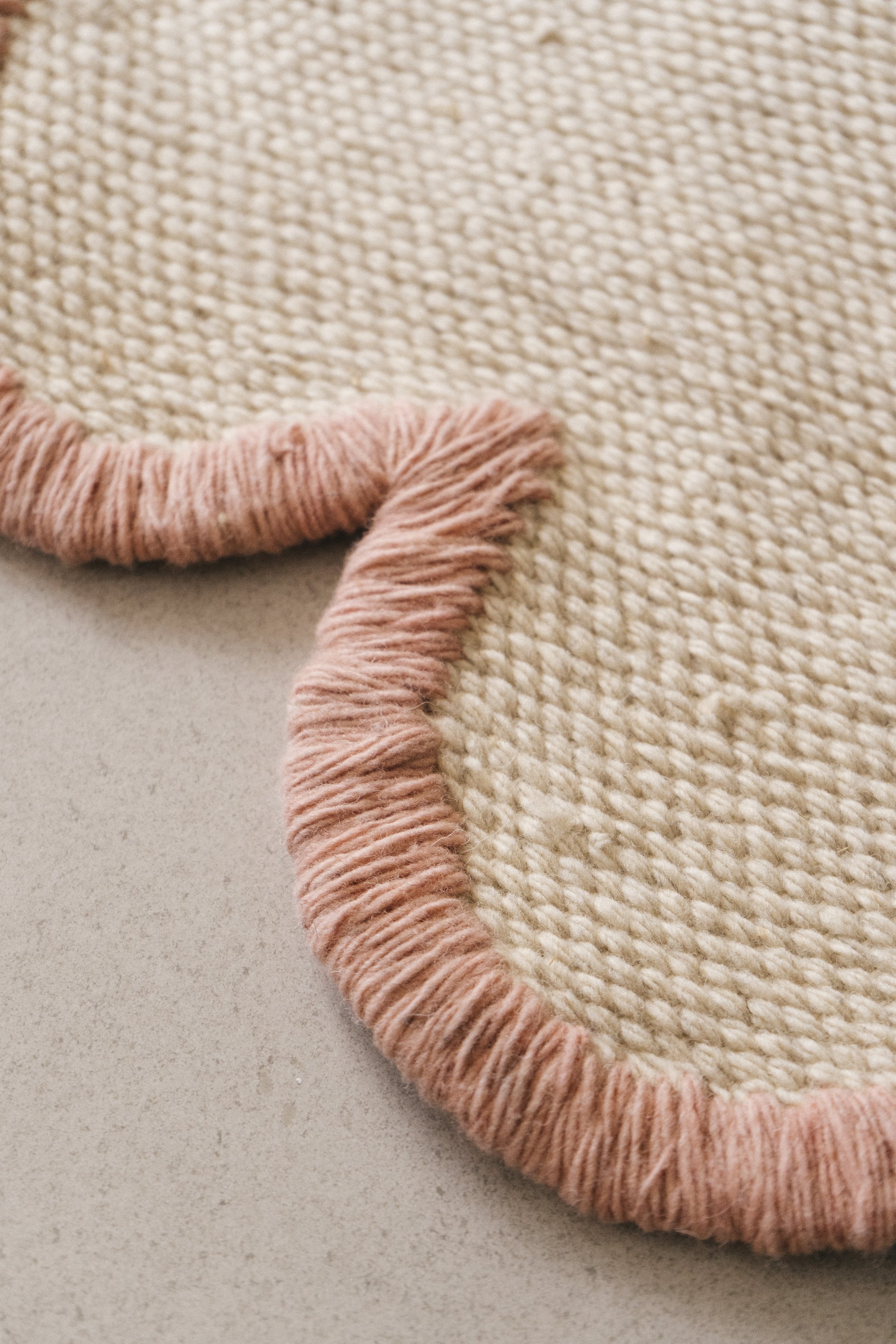 The Scalloped Alfombra - Light