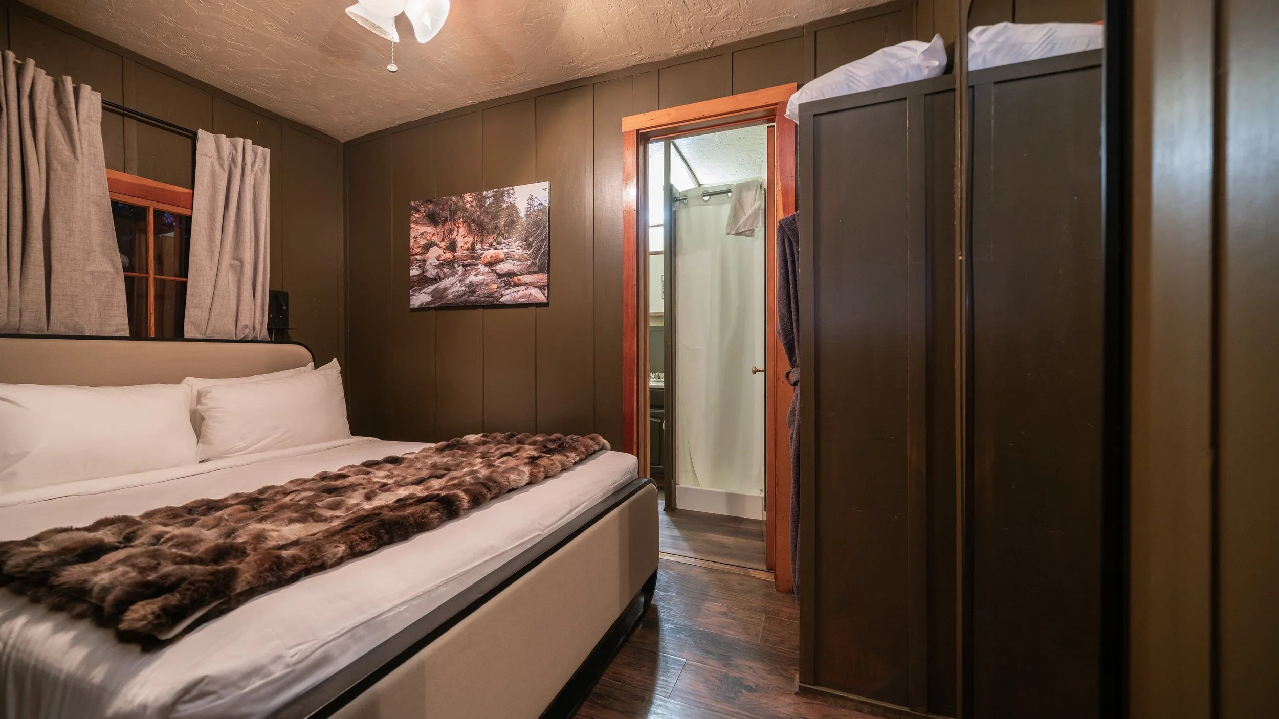 Don Hoel Cabin 2-8.jpg