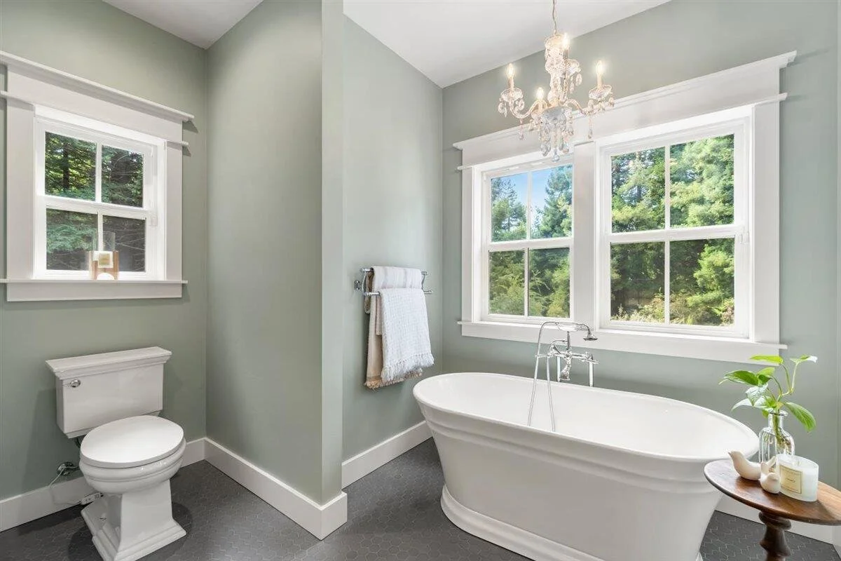 Bathroom 4.jpeg