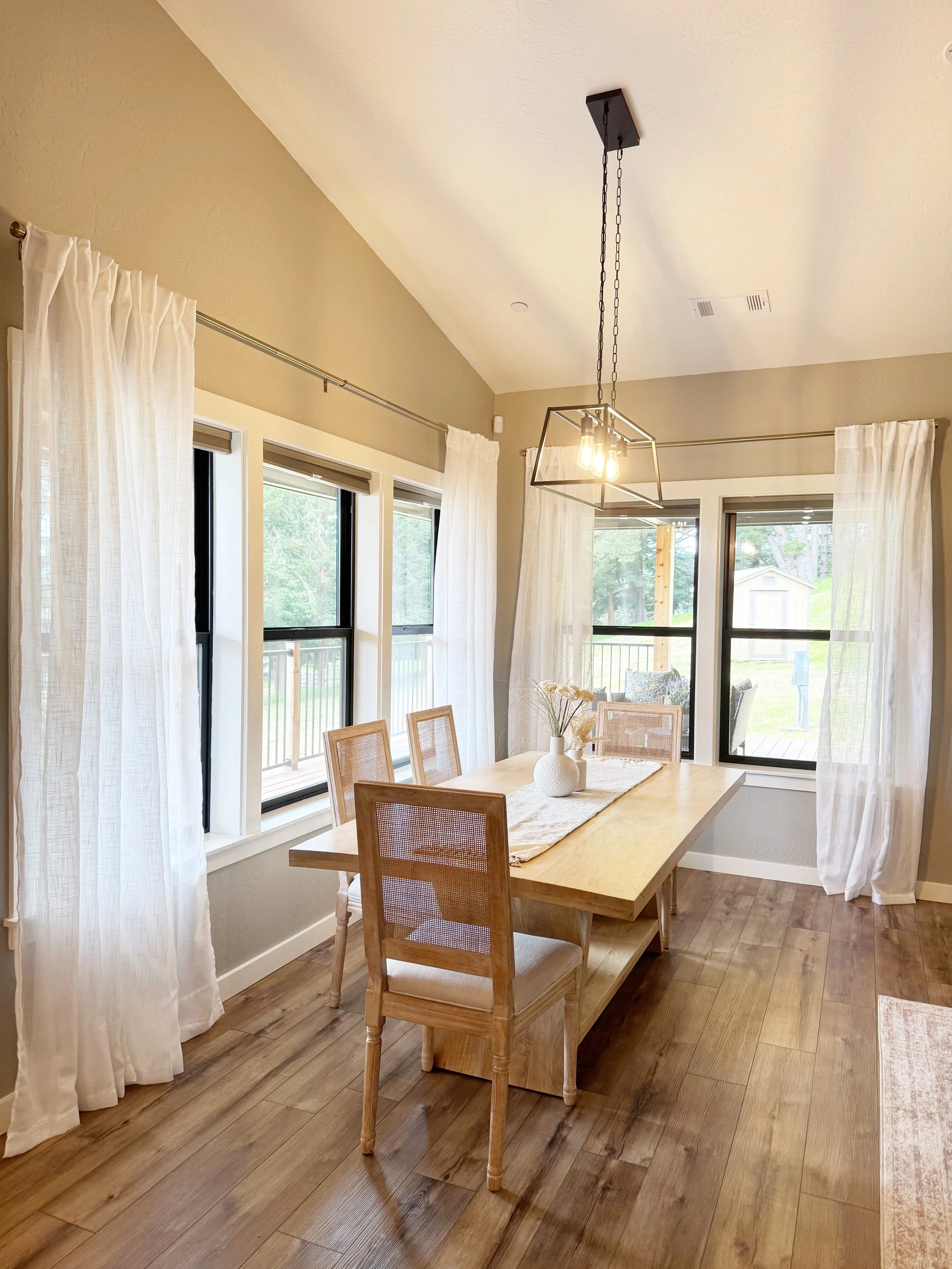 Dining Room.jpeg