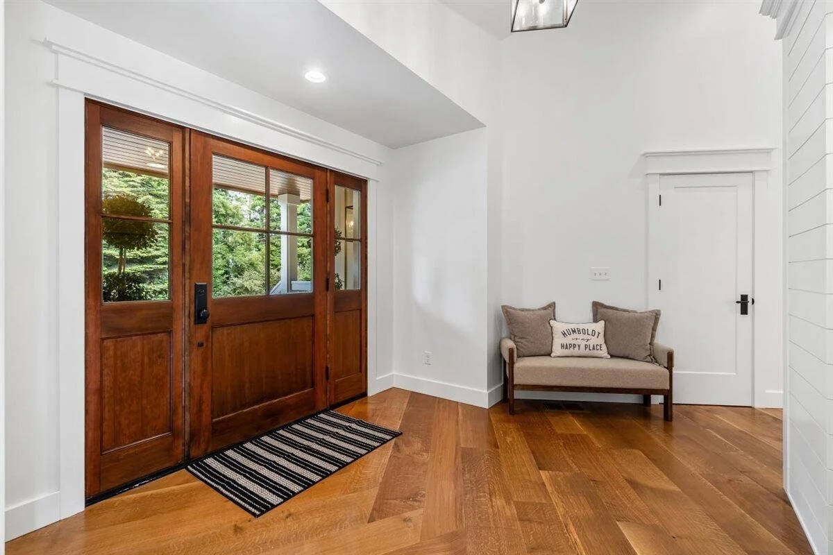 Entryway 2.jpeg