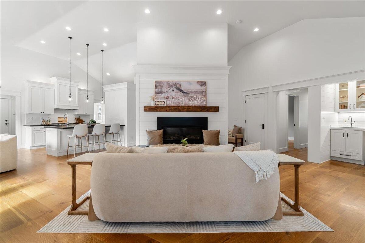 Living Room.jpeg