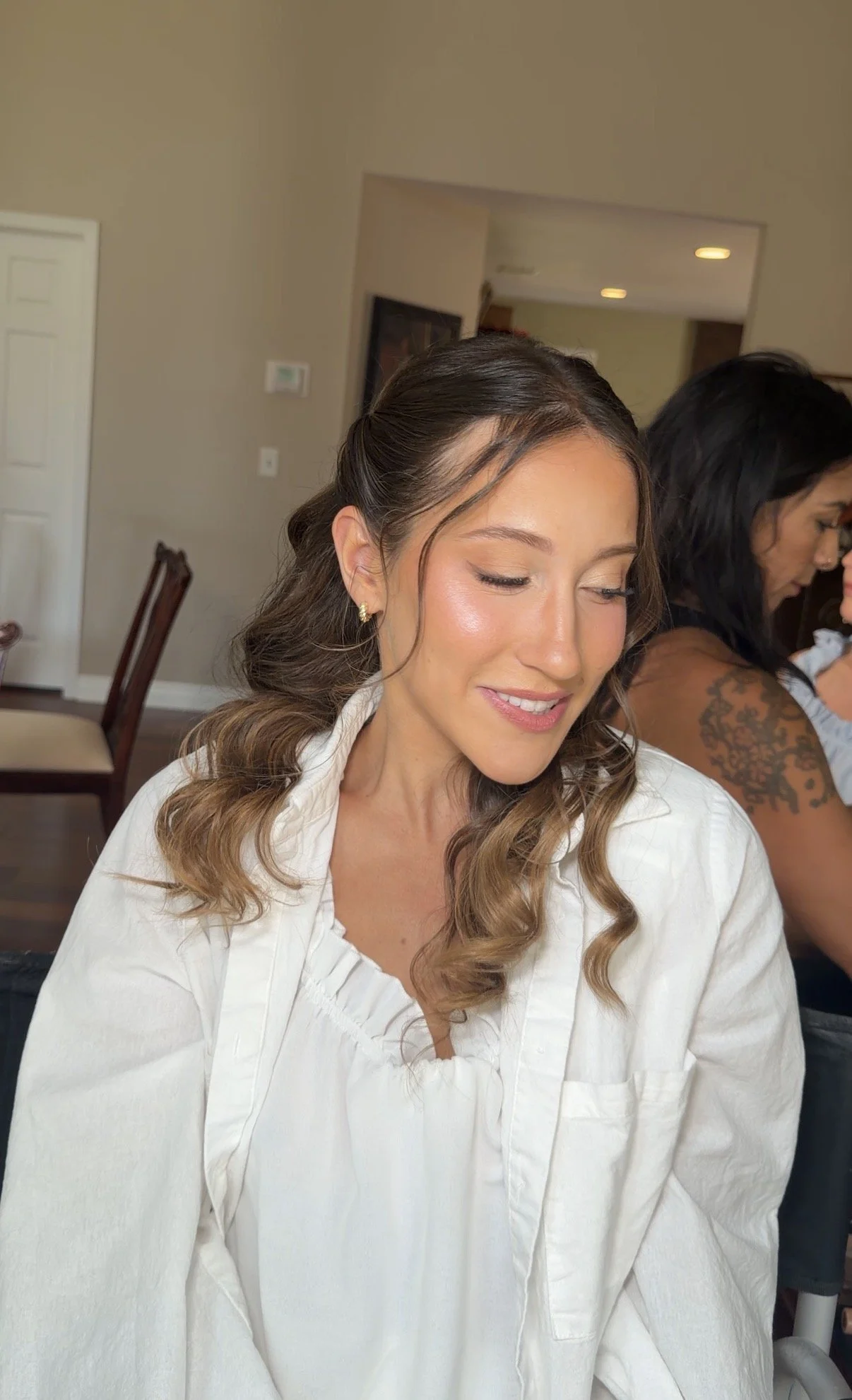Natural Bridal Makeup and Soft Waves