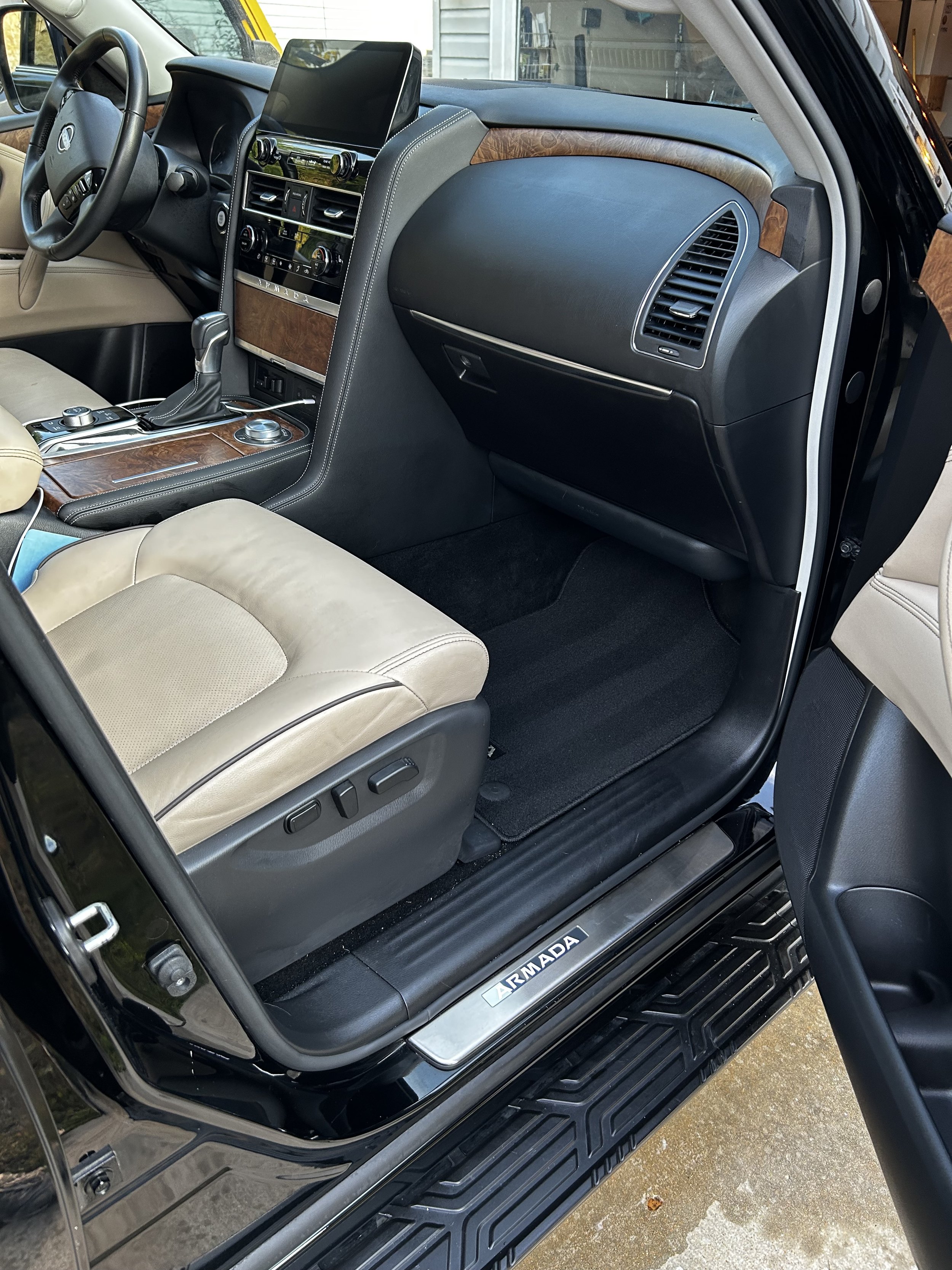 High-end Interior & Exterior Detail