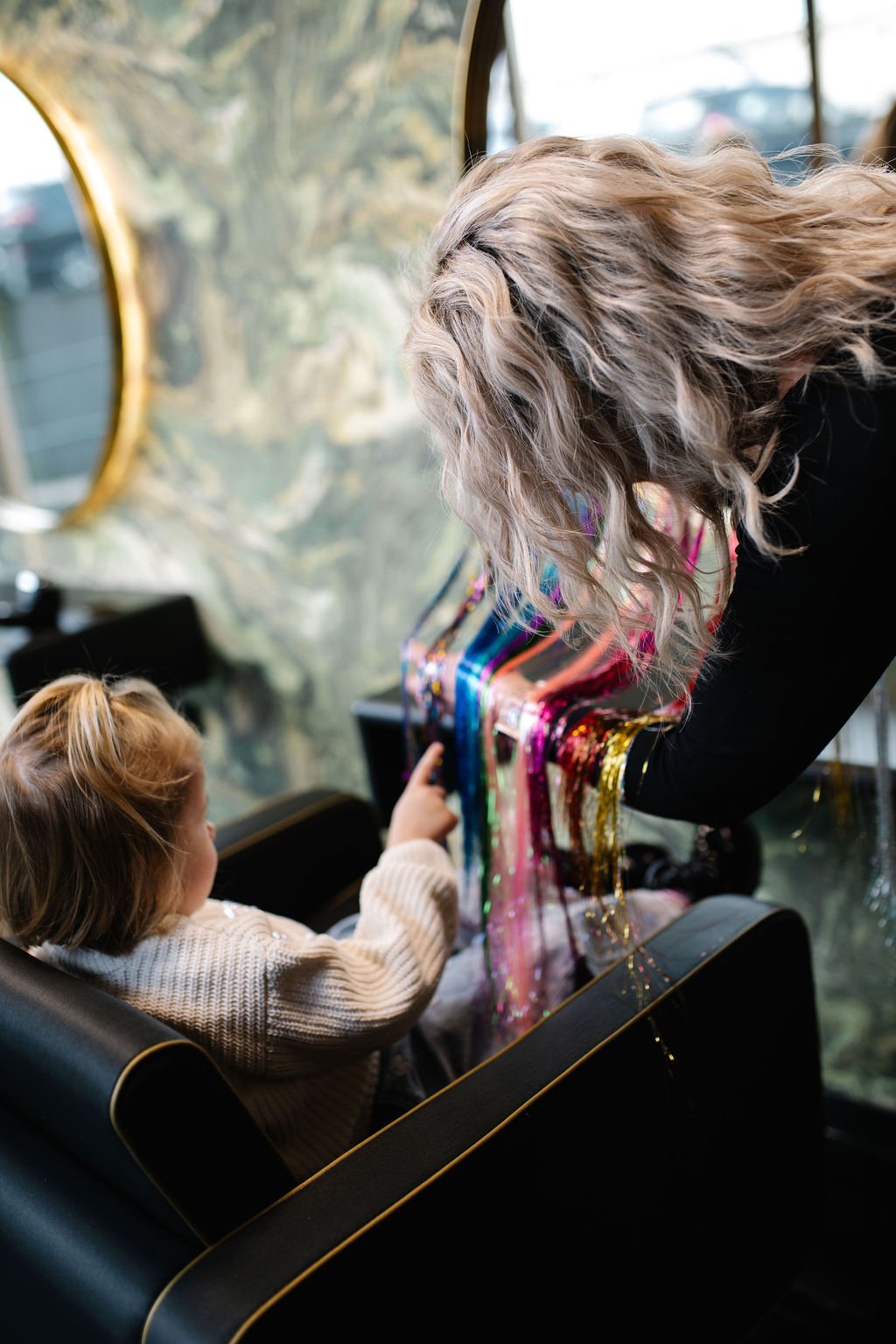 Glitzersträhne_Friseur.jpg