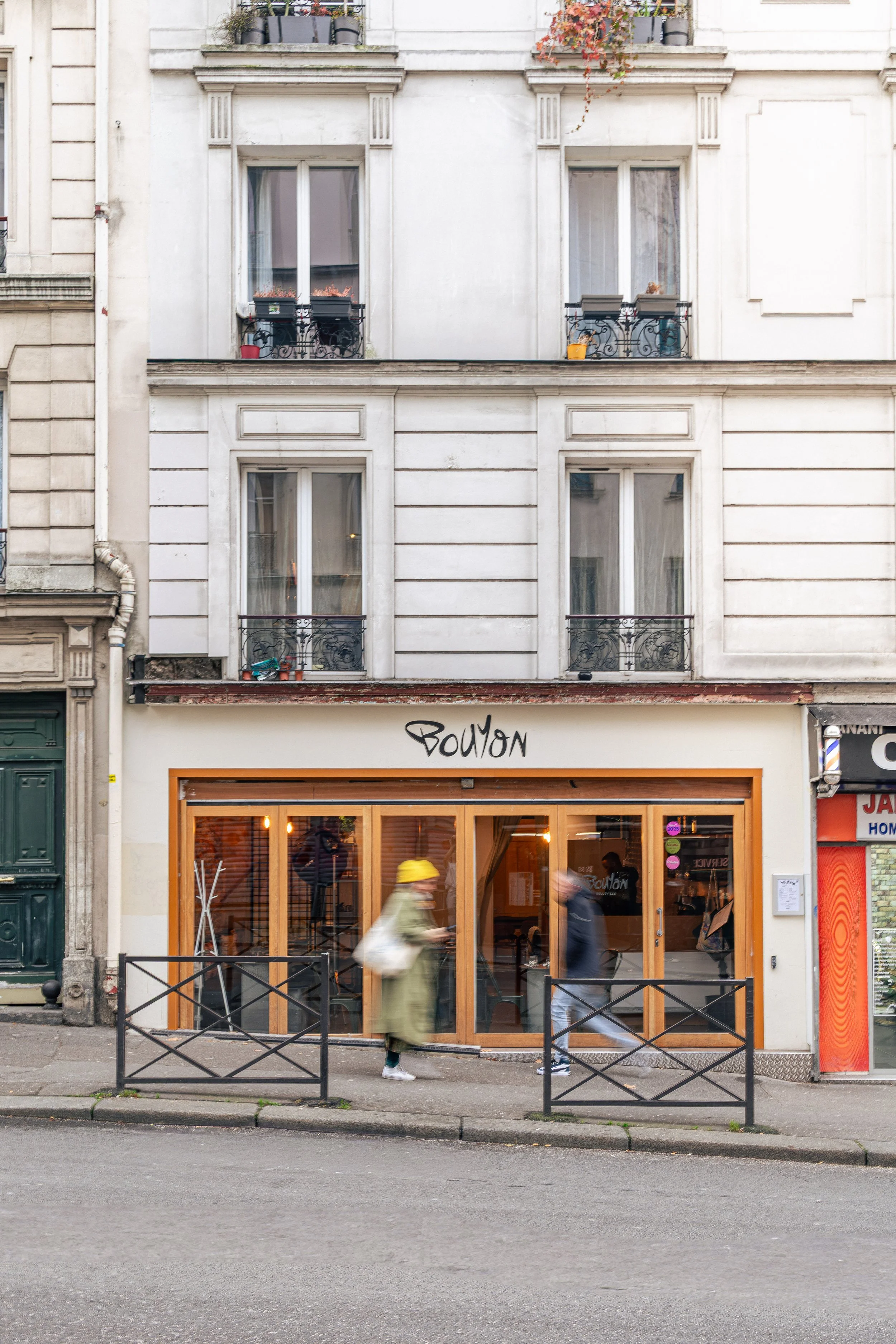 Façade du restaurant Bouyon Belleville — afro bistro contemporain Paris 20e