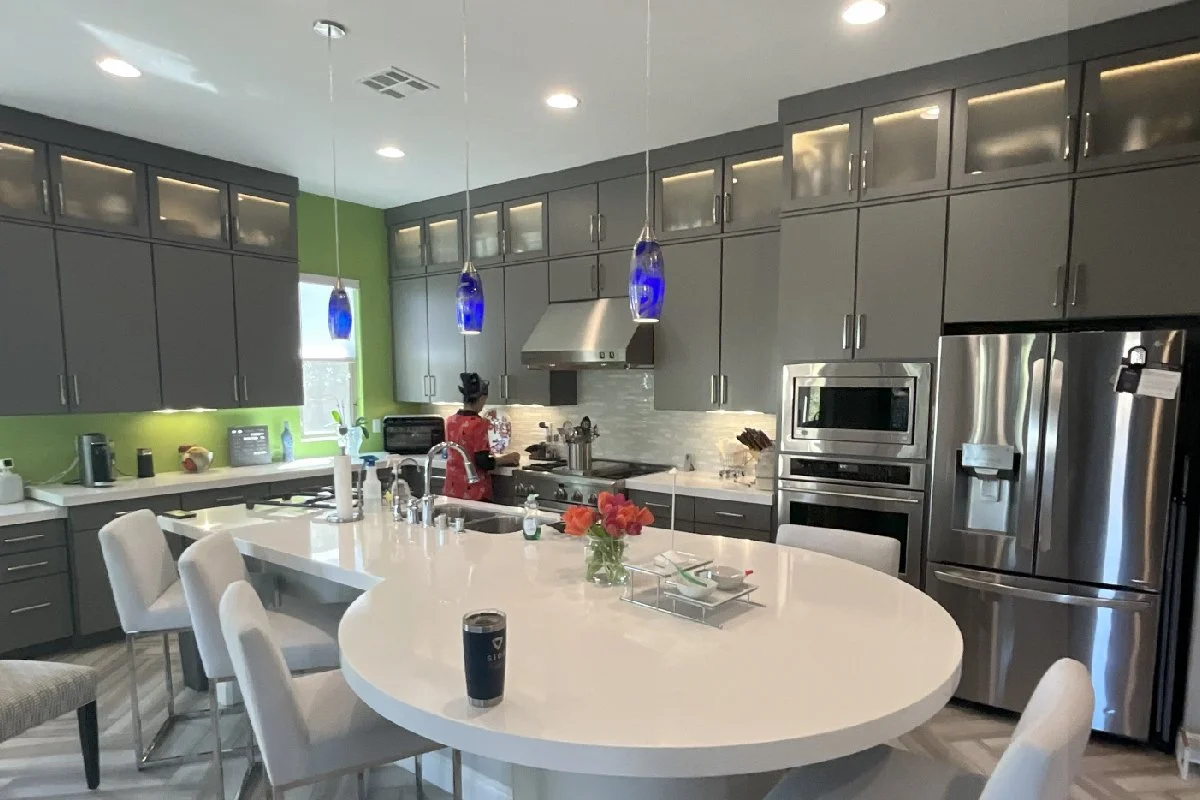 Cabinets-09.jpg