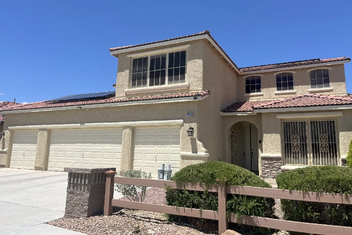 Exterior-10.jpg