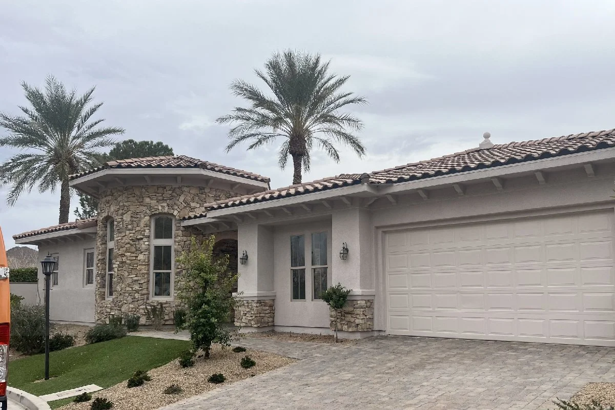 Exterior-03.jpg