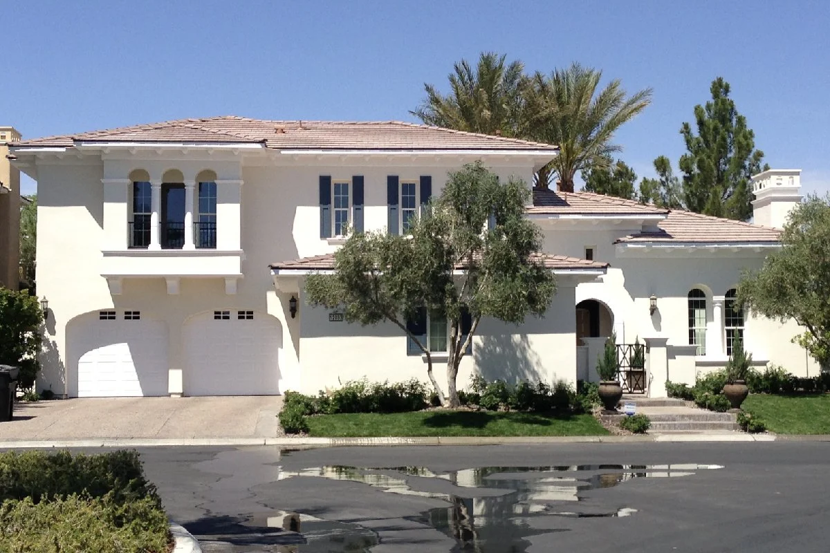 Exterior-02.jpg