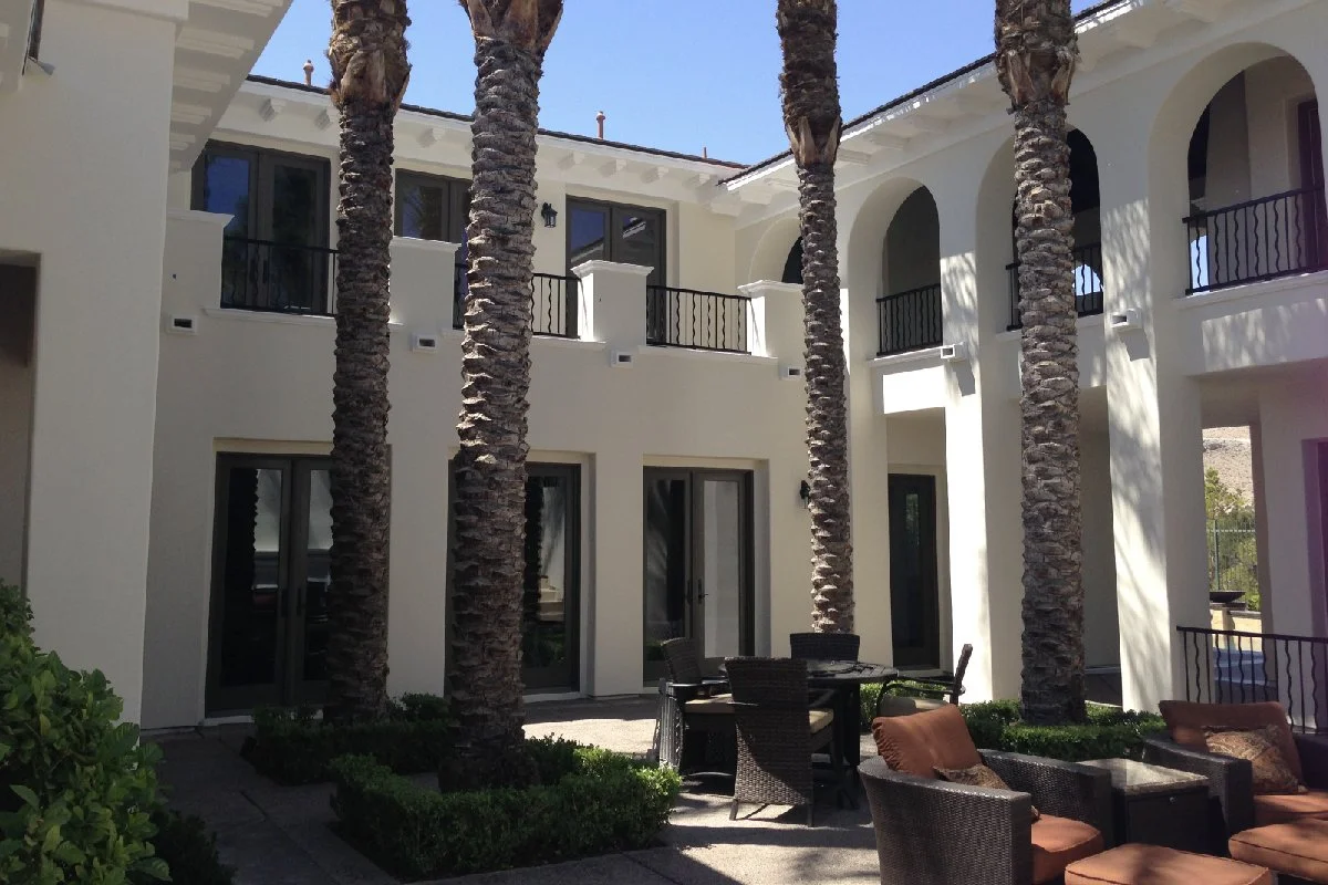 Exterior-09.jpg