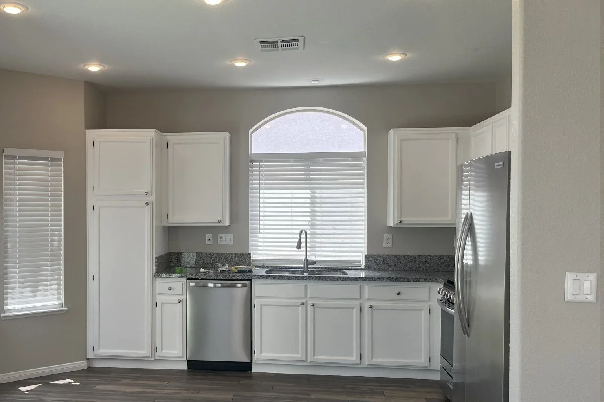 Cabinets-10.jpg