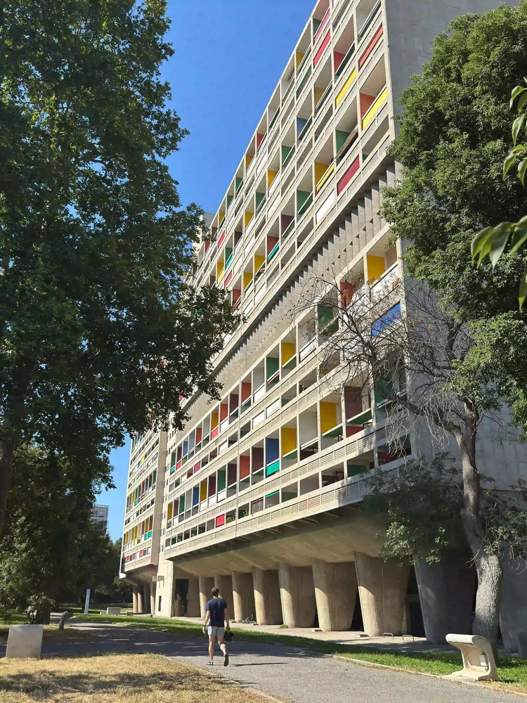 Cité Radieuse de Le Corbusier à Marseille, étape d'un itinéraire vélo Navia Mobility