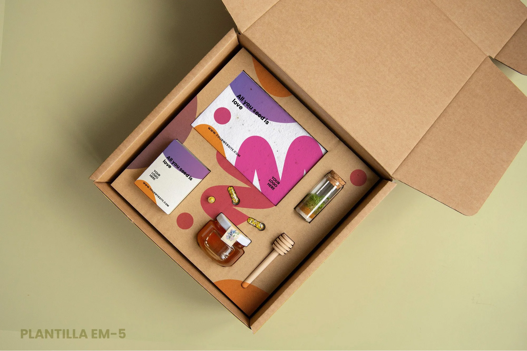 Welcome pack3_EM5.jpg