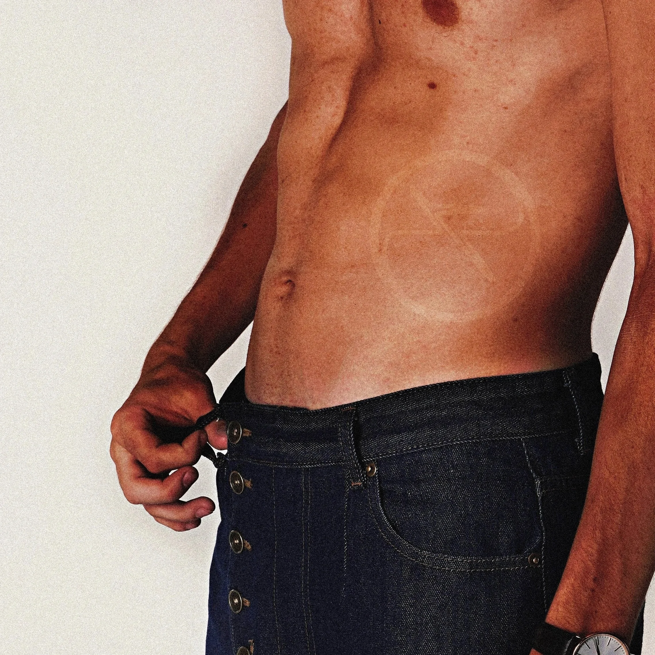 DSC03474+SKIN+LOGO+2.jpg