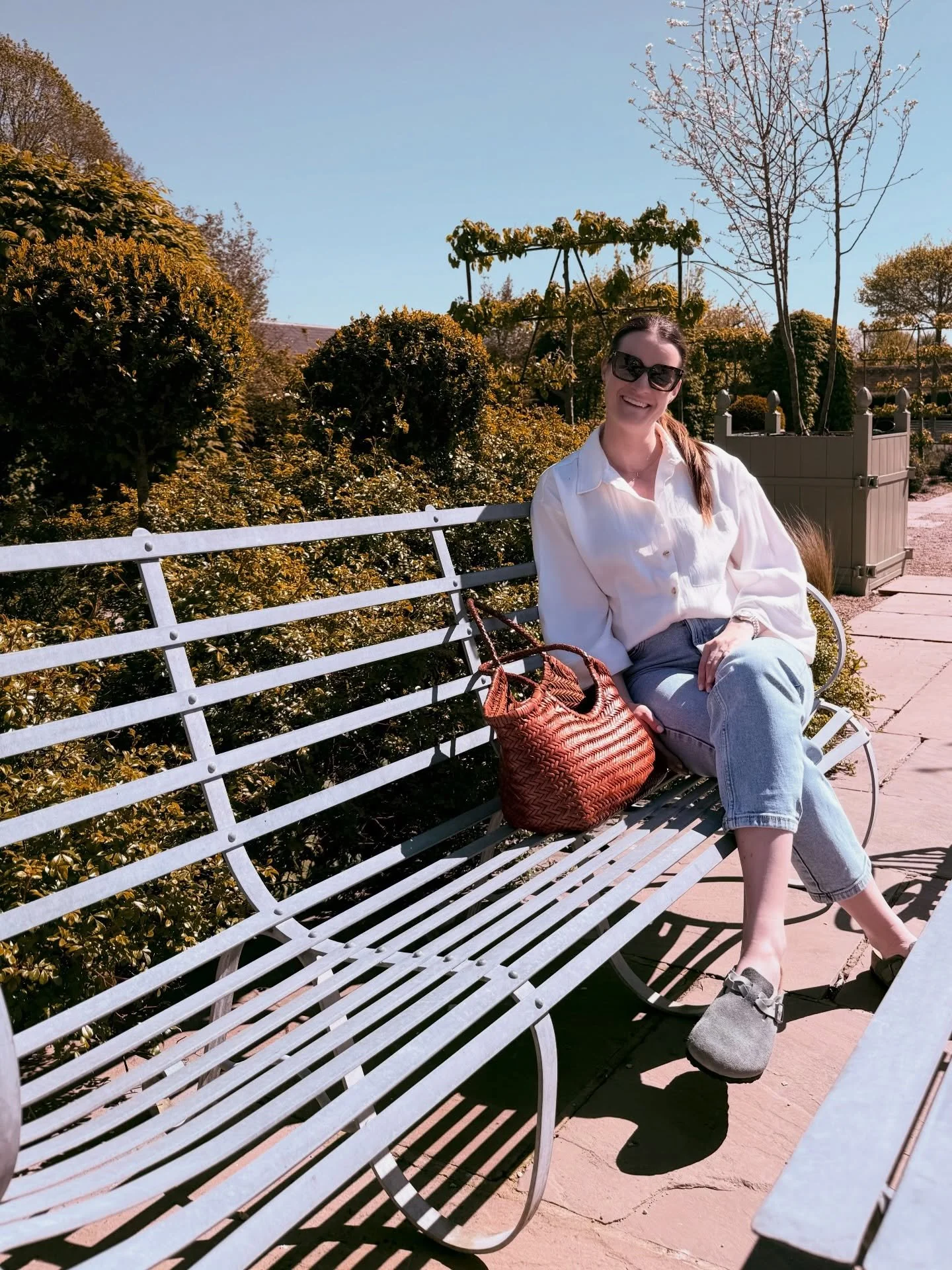 Focusing on Sustainability 🌱 

During a beautifully sunny day, I was inspired by a brilliant panel @thyme.england focused on designing with sustainability in mind.

We talked about the art of sourcing second hand and elevating. Choosing fabrics with